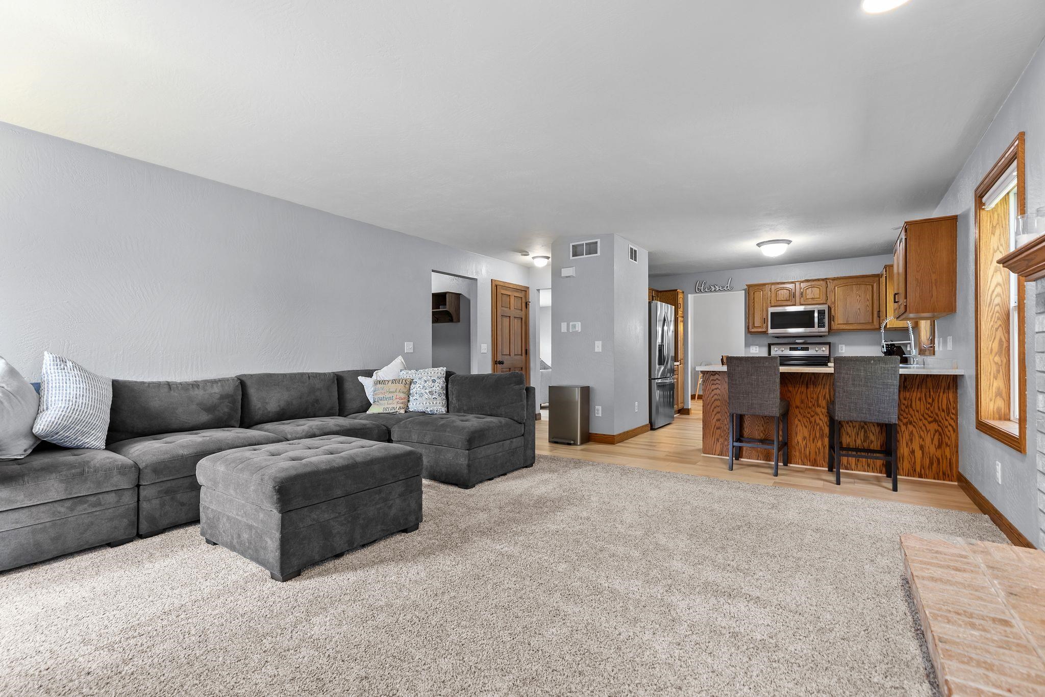W5876 BLUE BONNET Drive