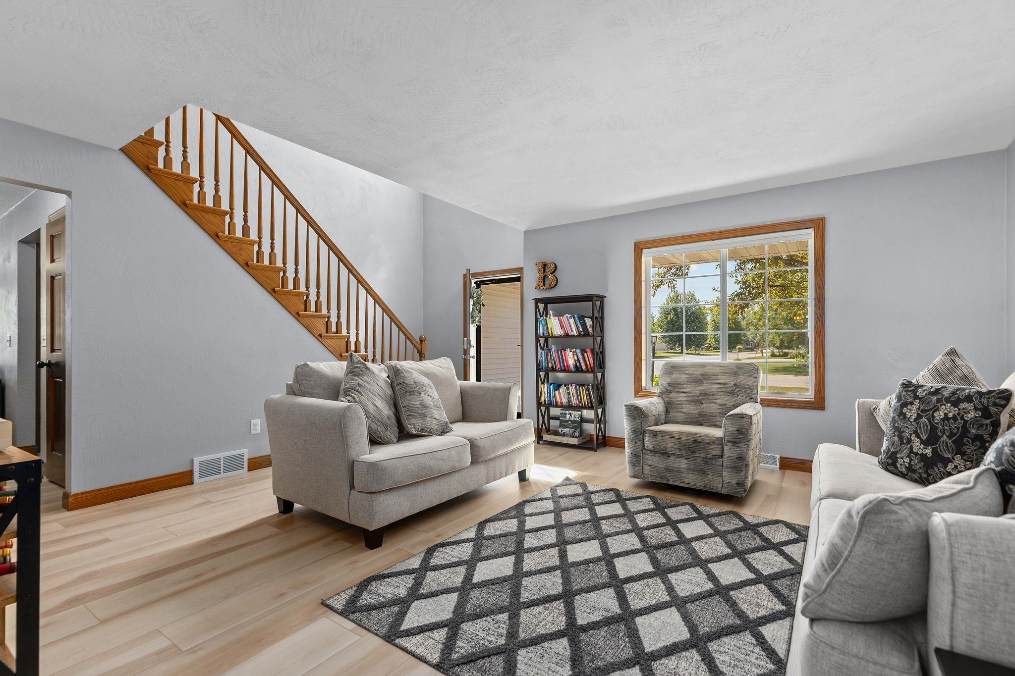 W5876 BLUE BONNET Drive