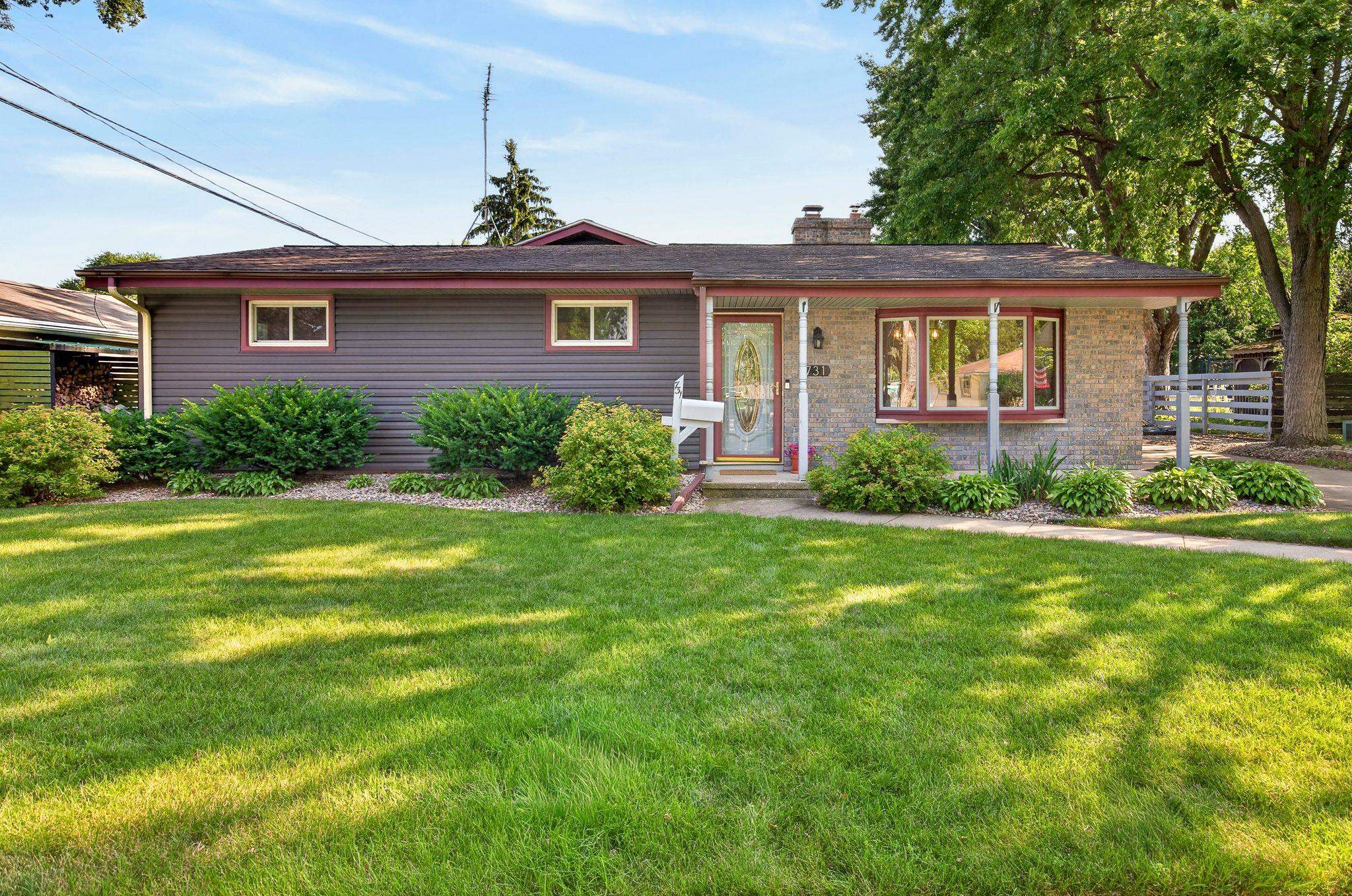 731 E HARDING Drive