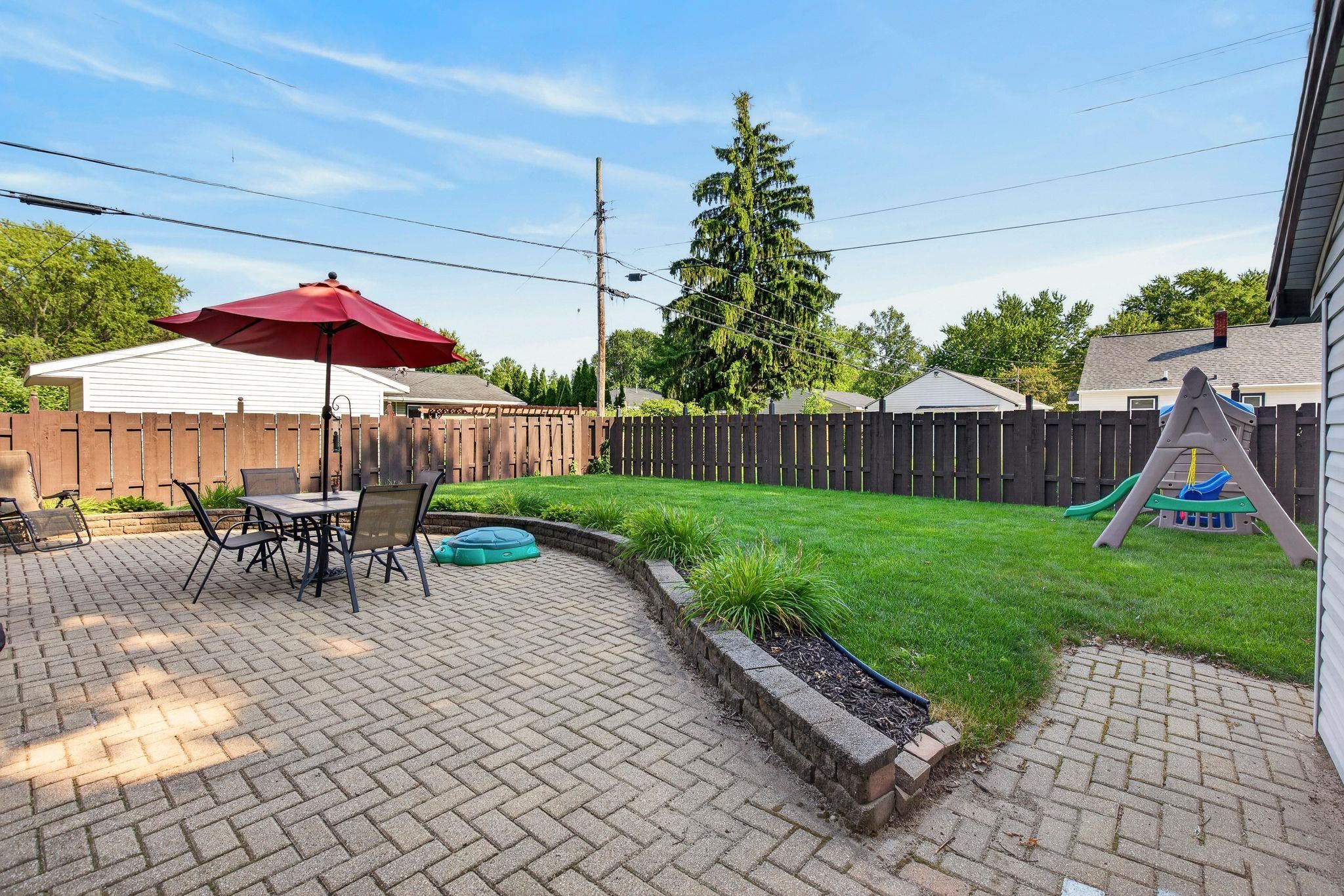 731 E HARDING Drive