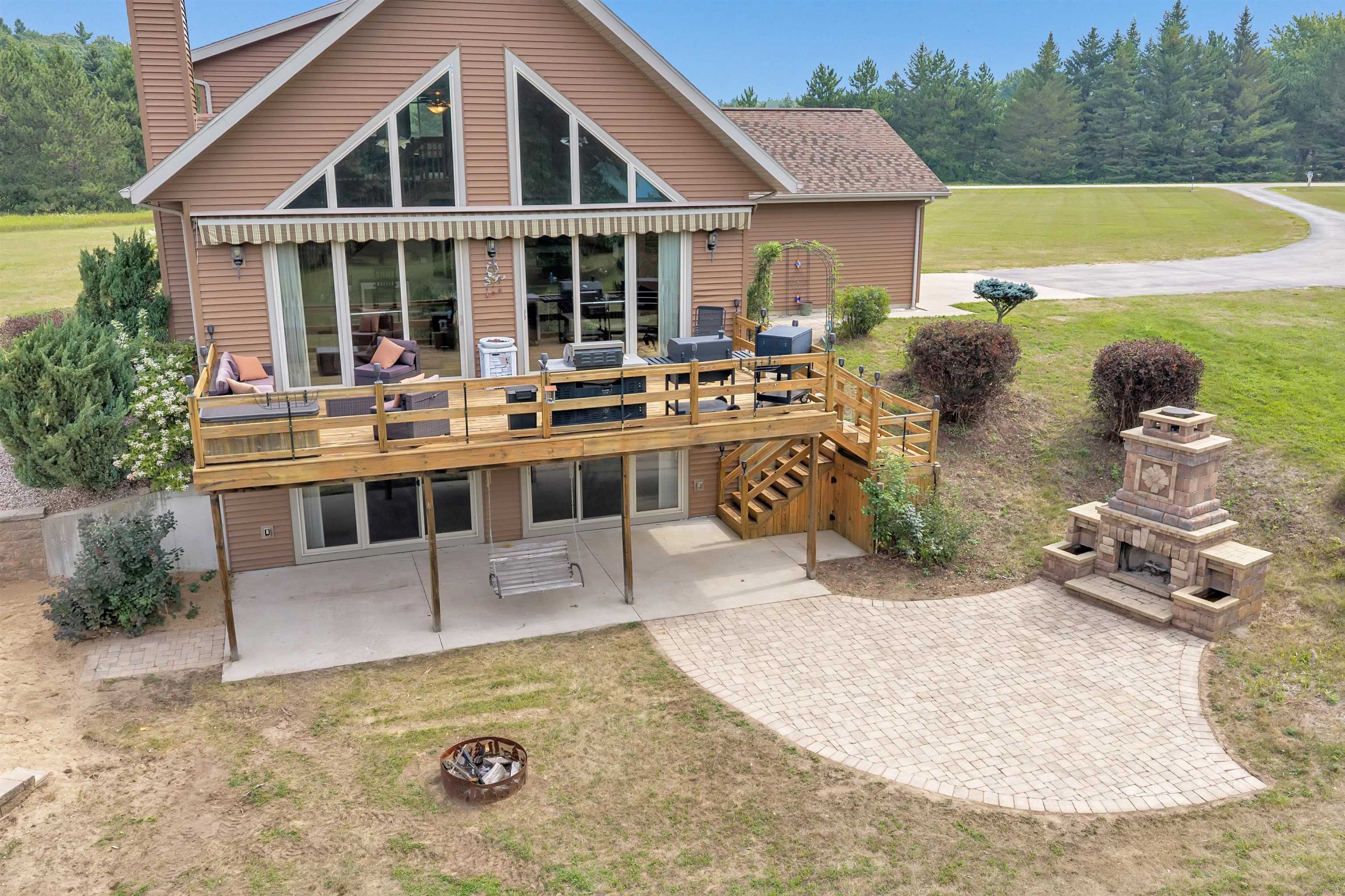 N2561 HODGETT Court