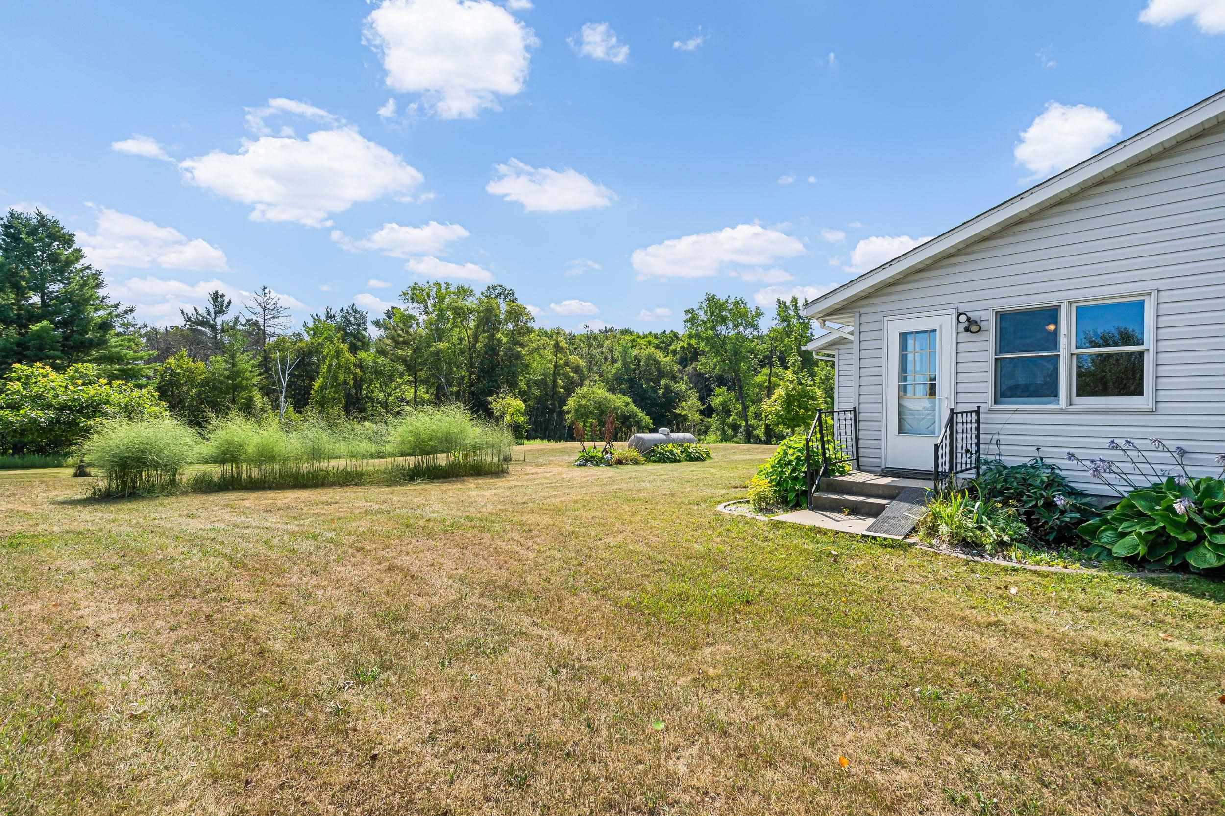 2847 LINDEN Road