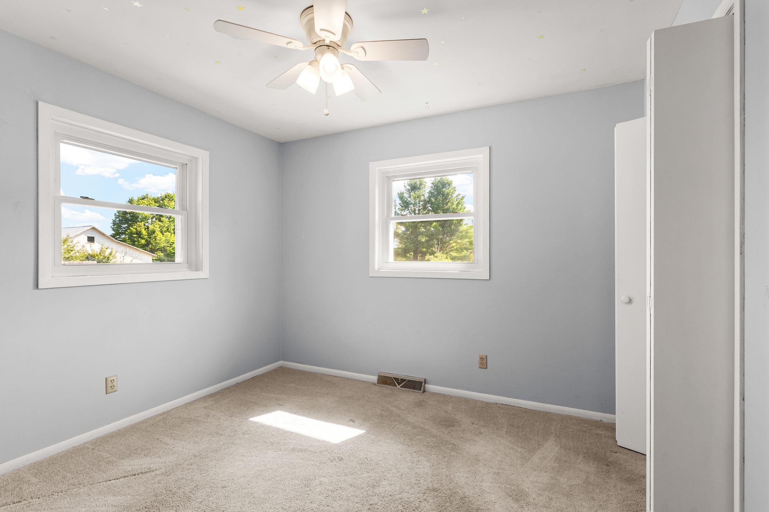 2847 LINDEN Road