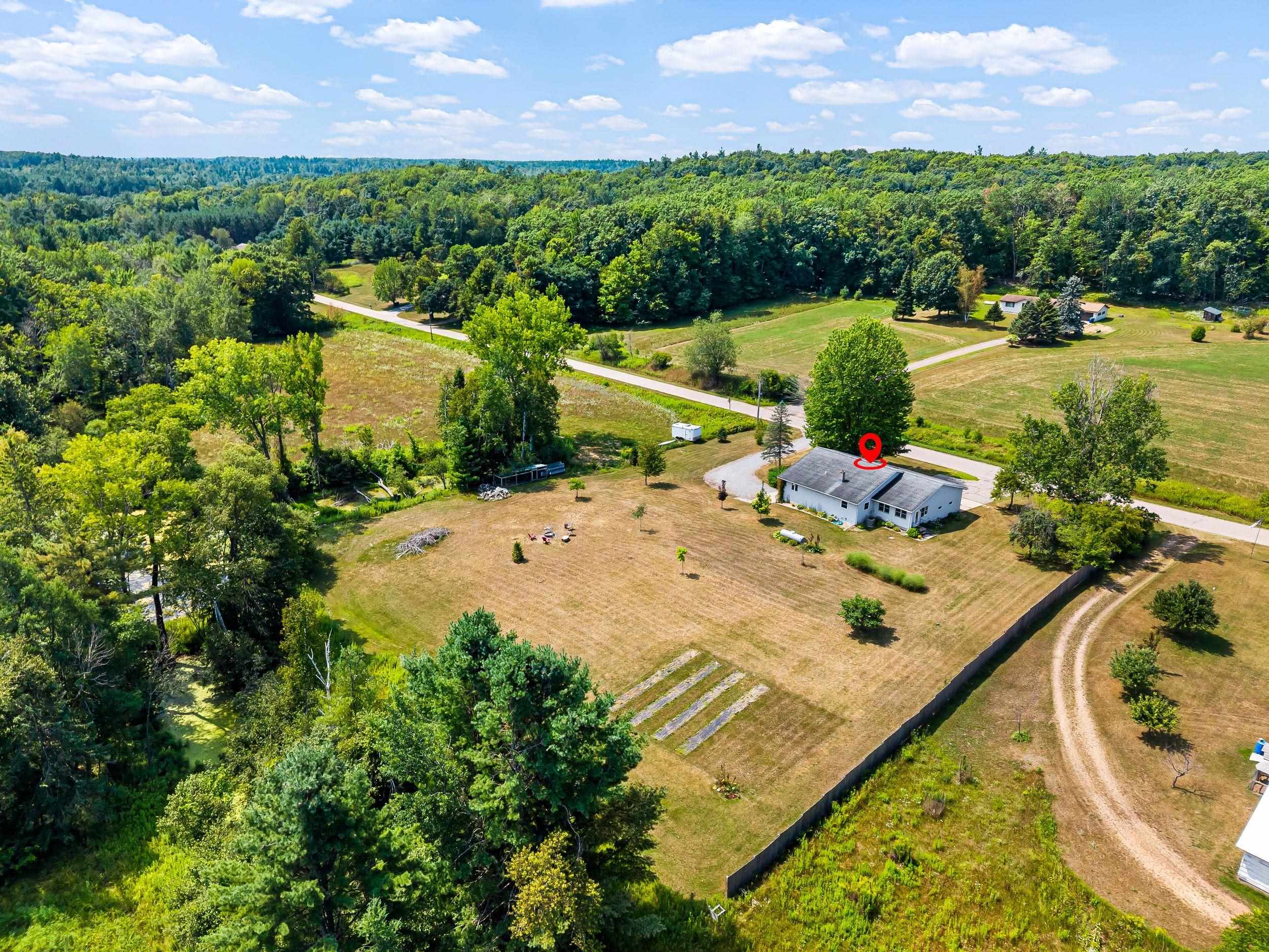 2847 LINDEN Road
