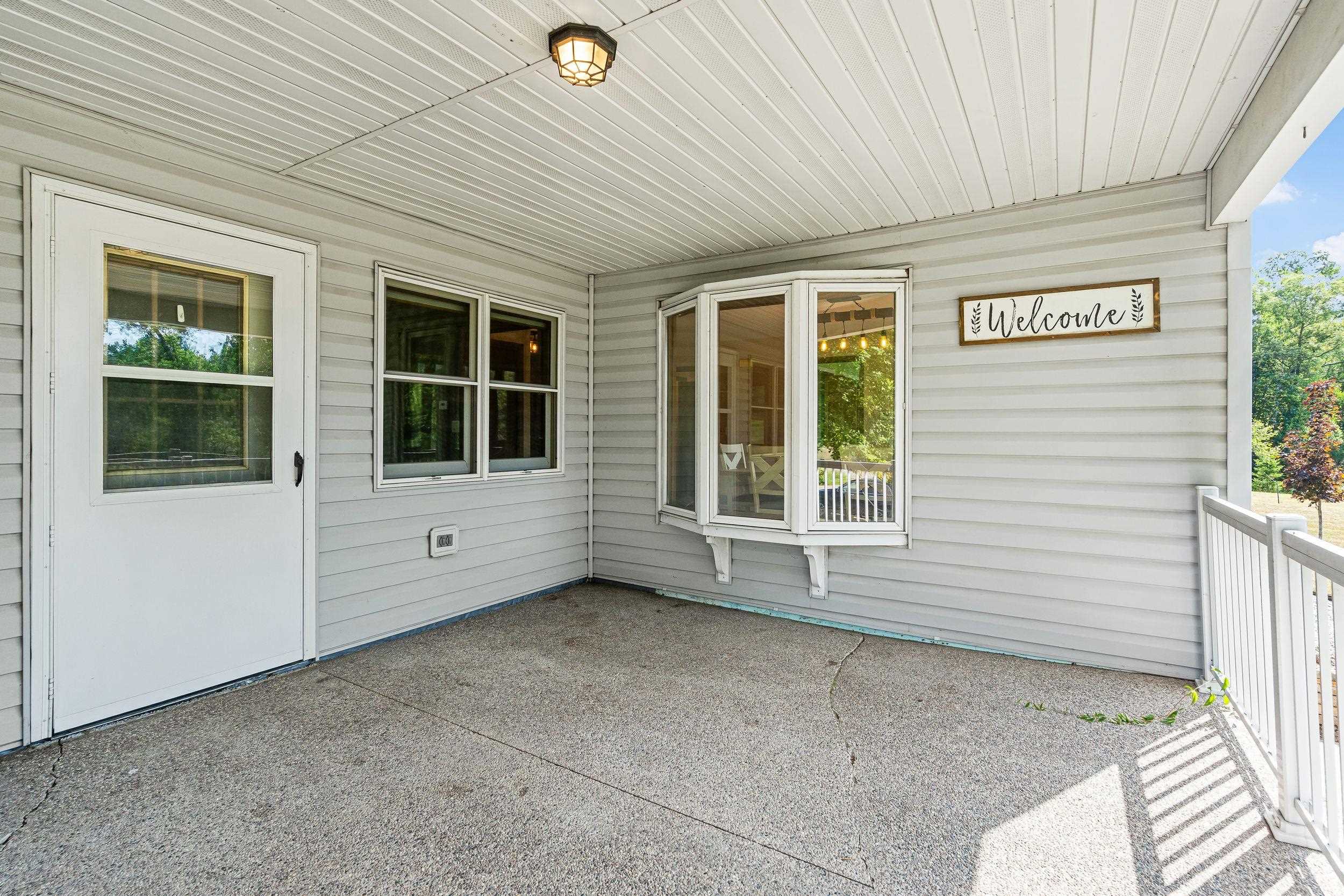 2847 LINDEN Road