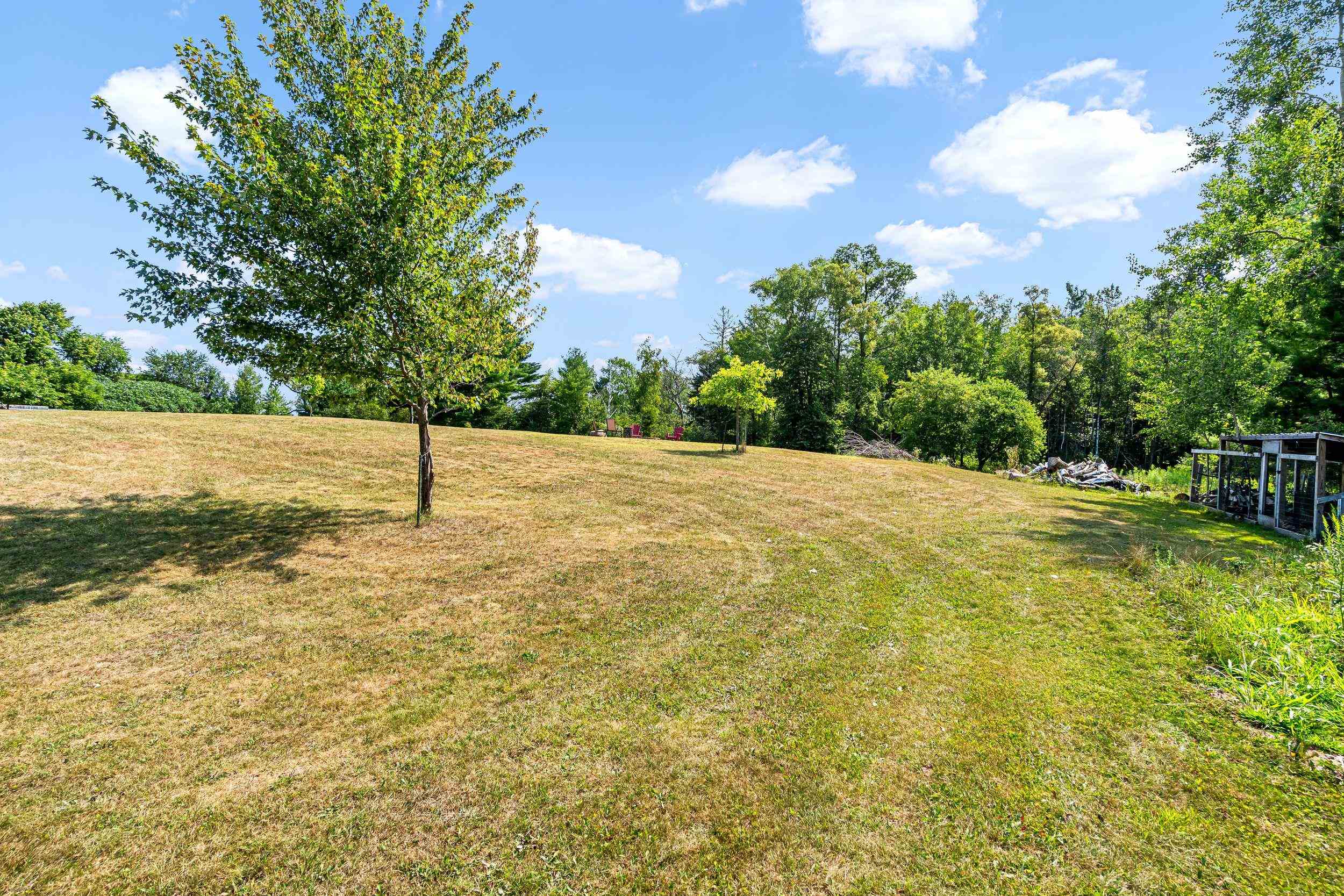 2847 LINDEN Road
