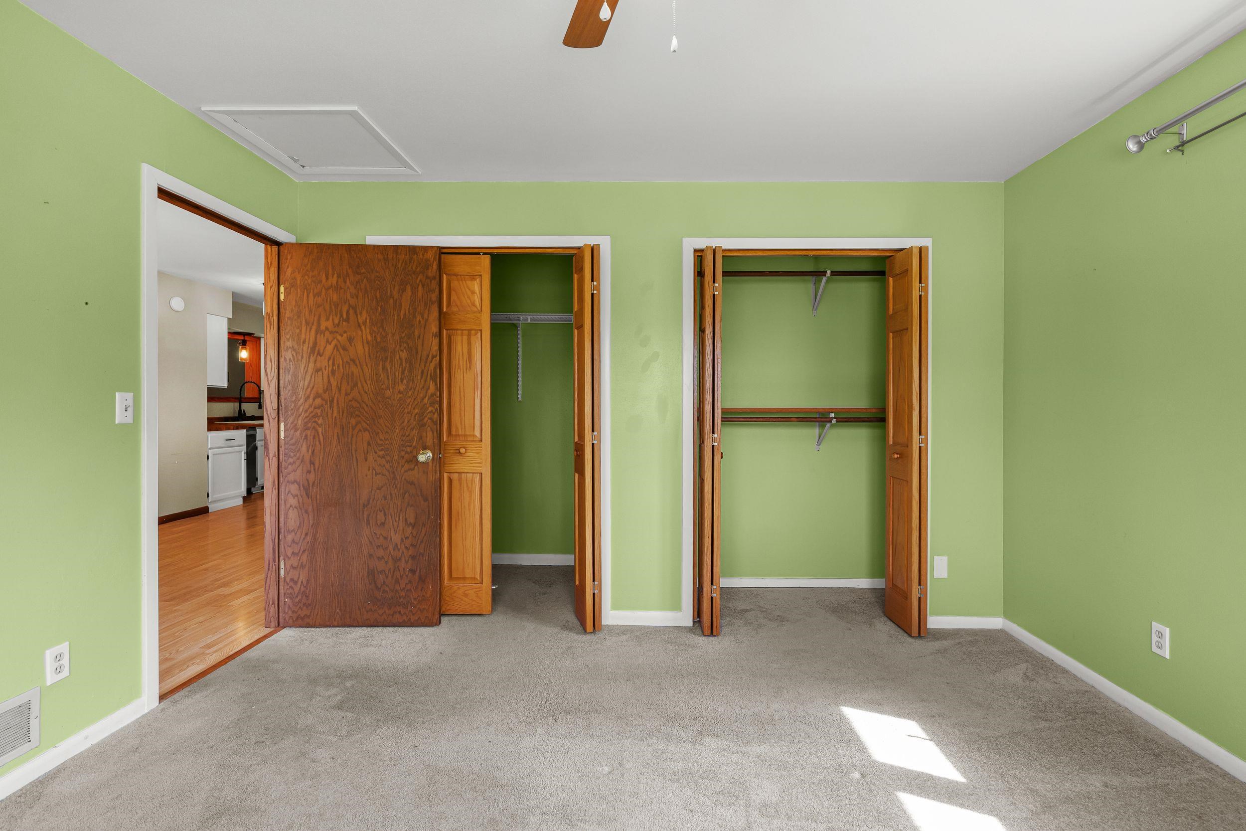 2847 LINDEN Road