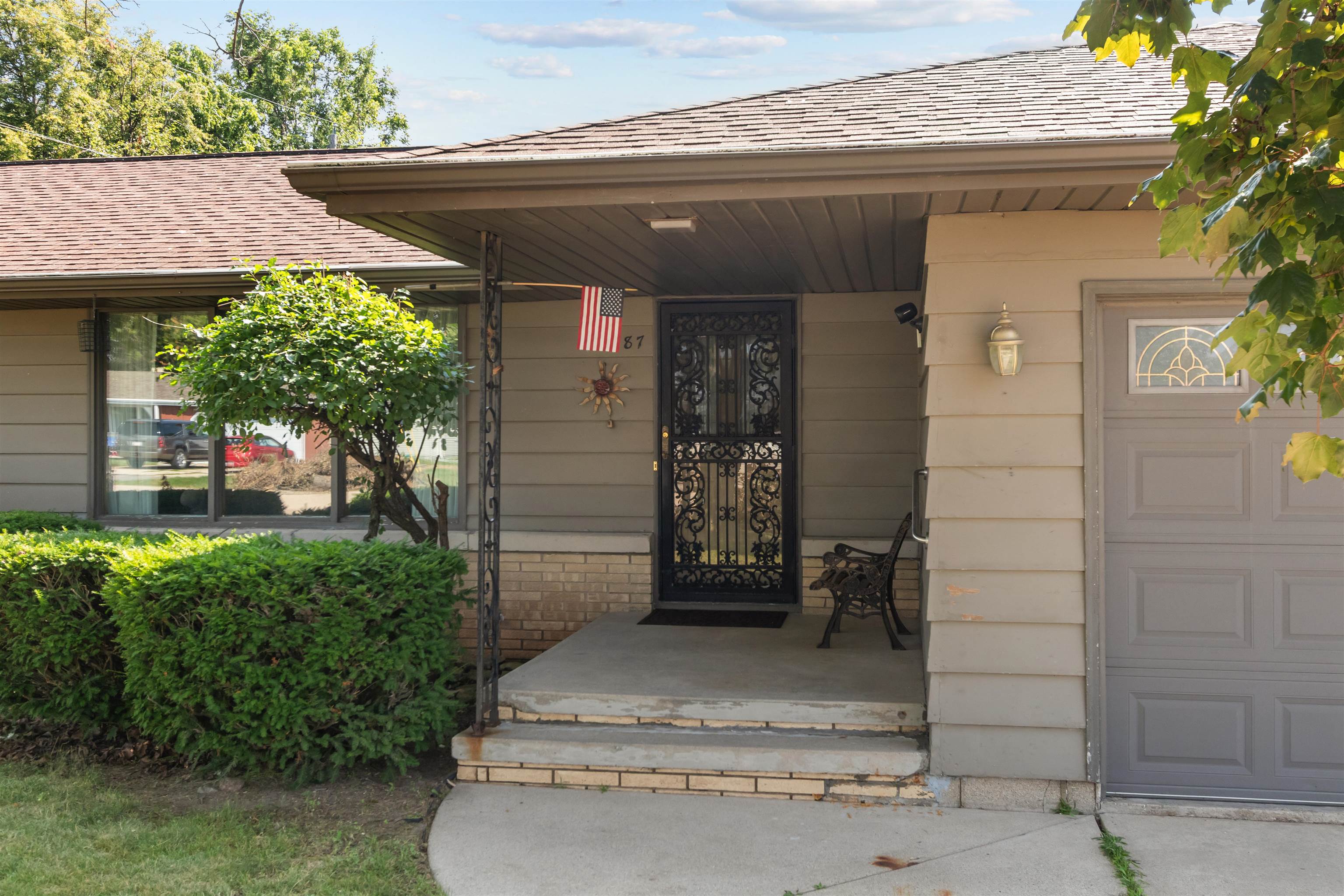 1187 LORETTA Avenue
