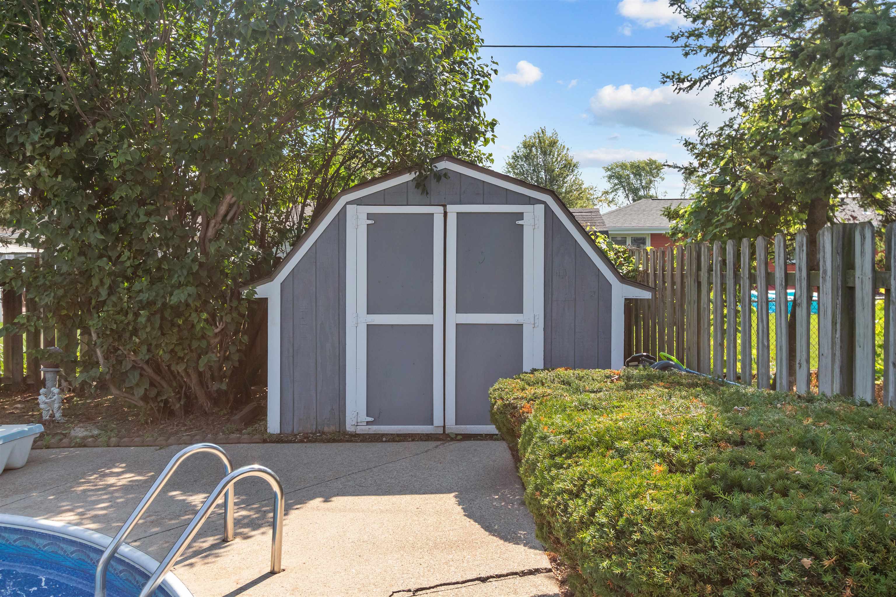 1187 LORETTA Avenue