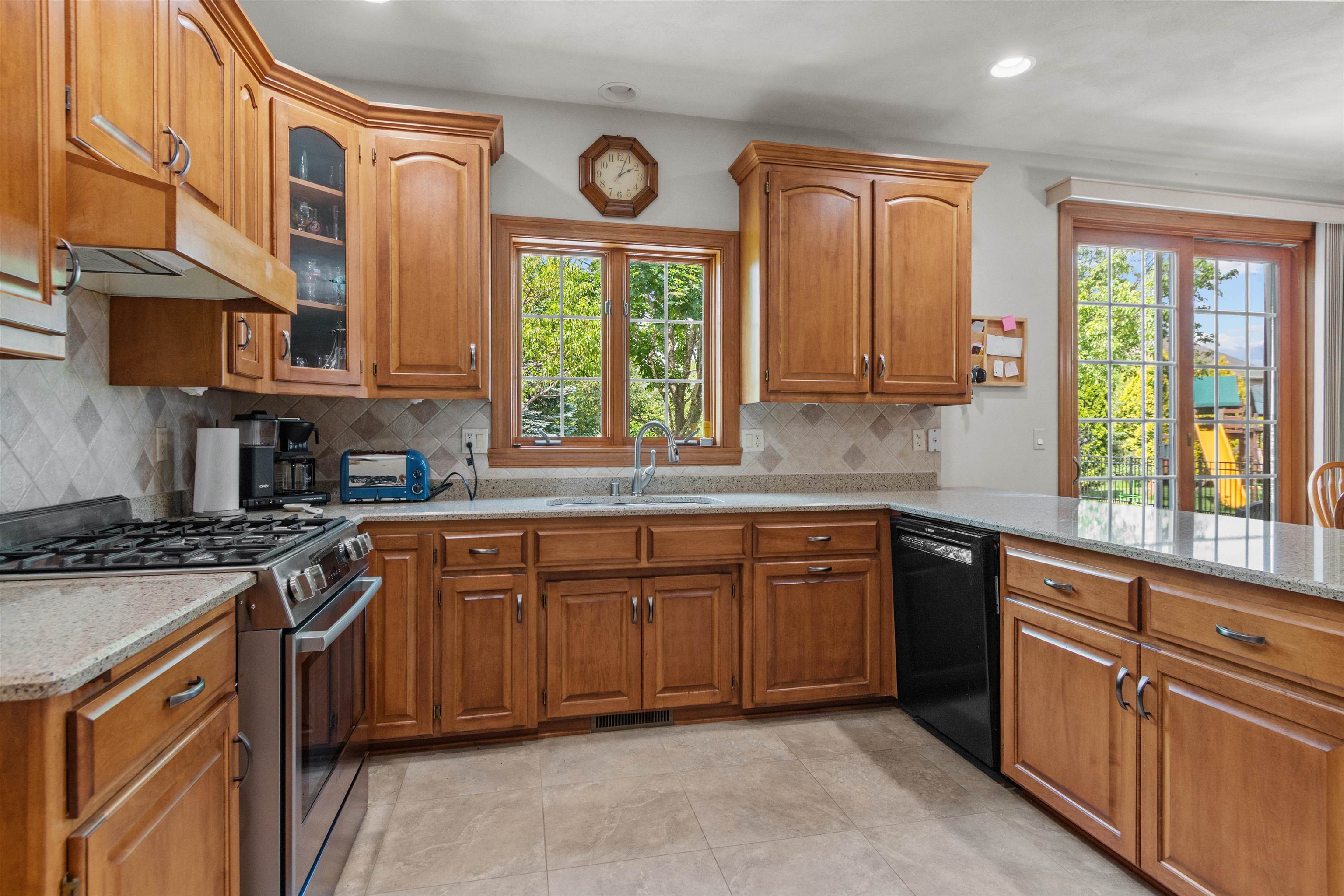 224 E CARRINGTON Lane