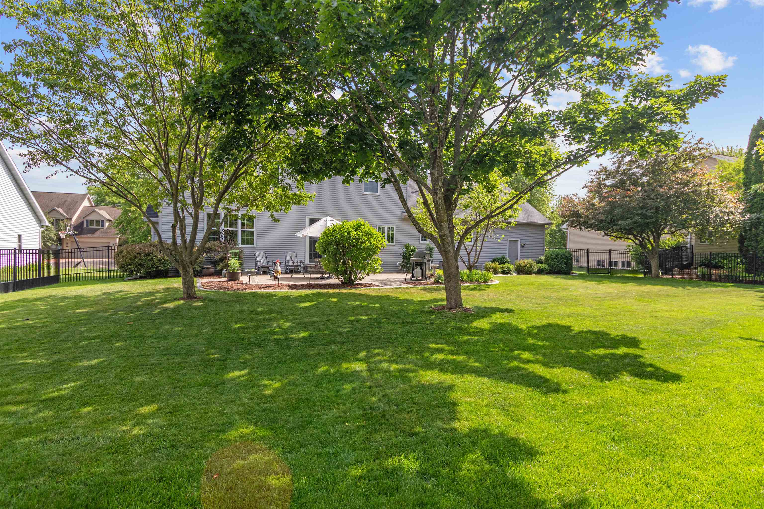 224 E CARRINGTON Lane