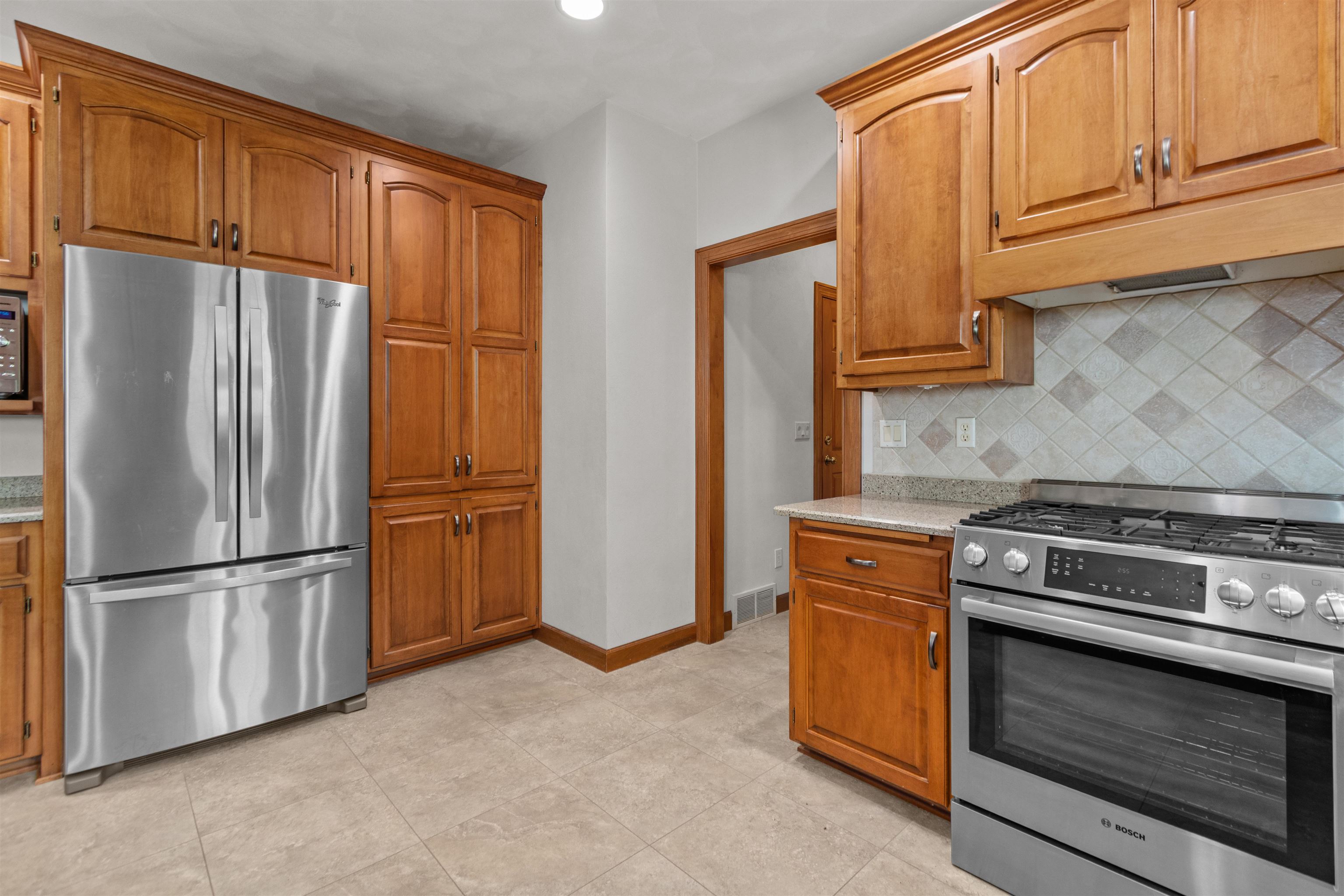 224 E CARRINGTON Lane