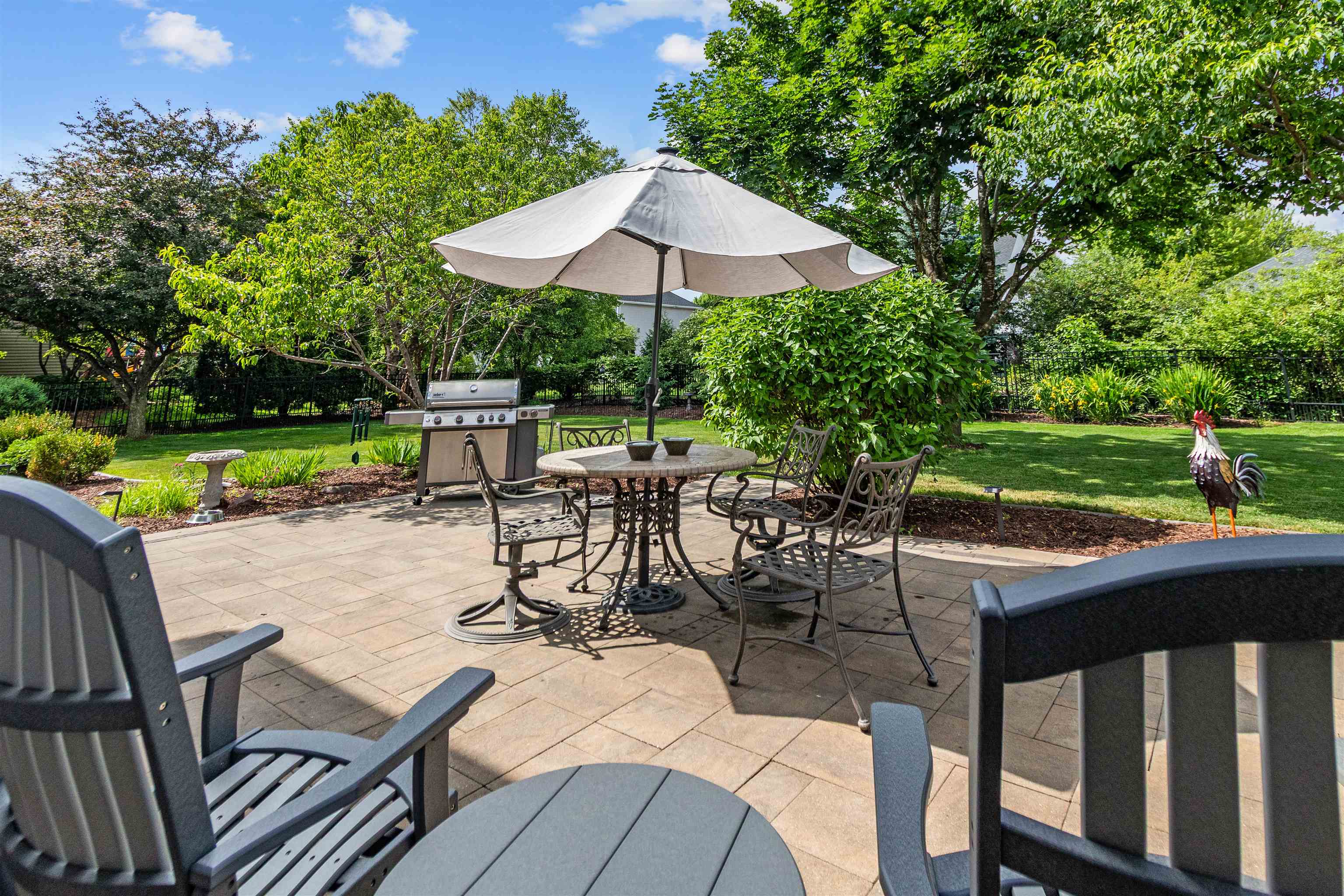 224 E CARRINGTON Lane