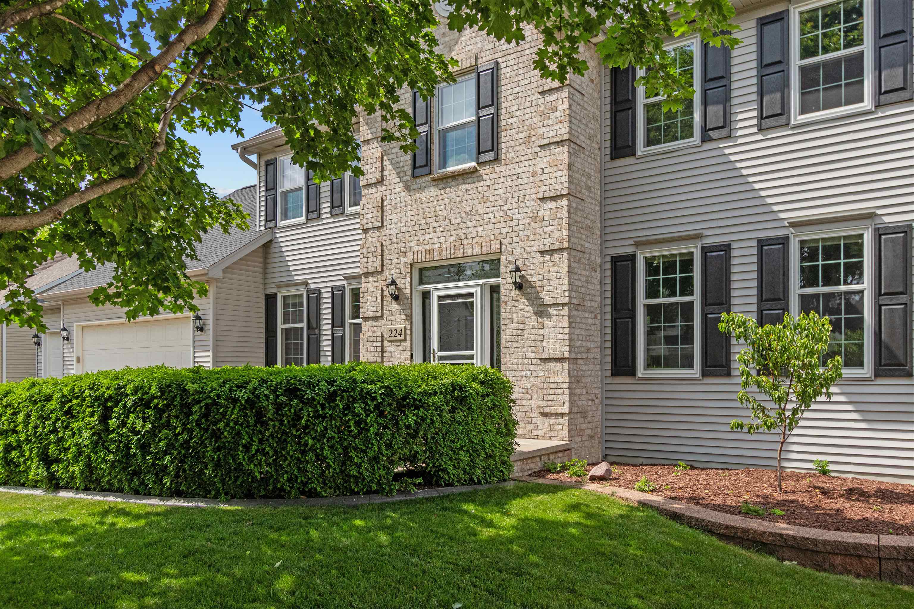 224 E CARRINGTON Lane