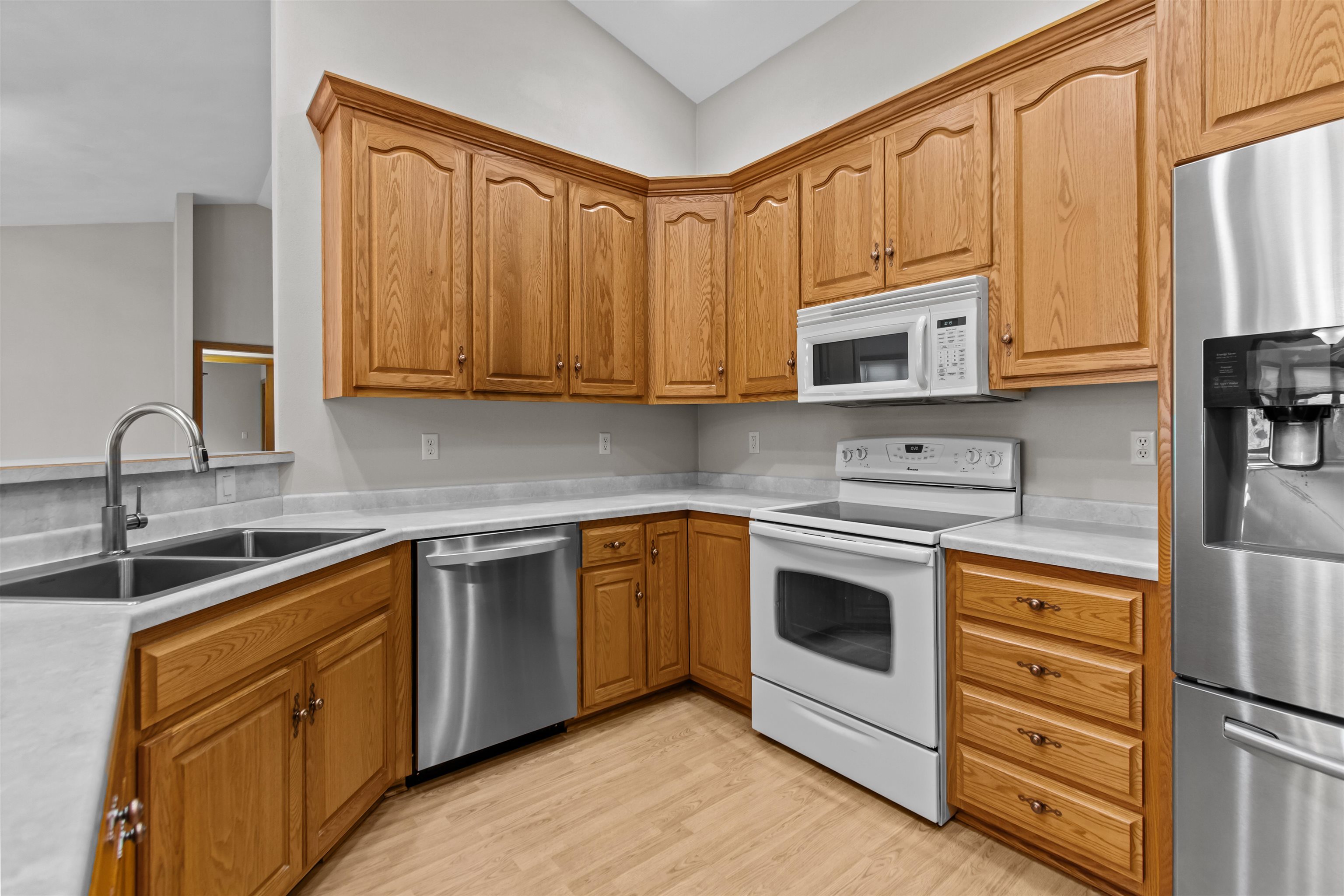 44 PENBROOK Circle