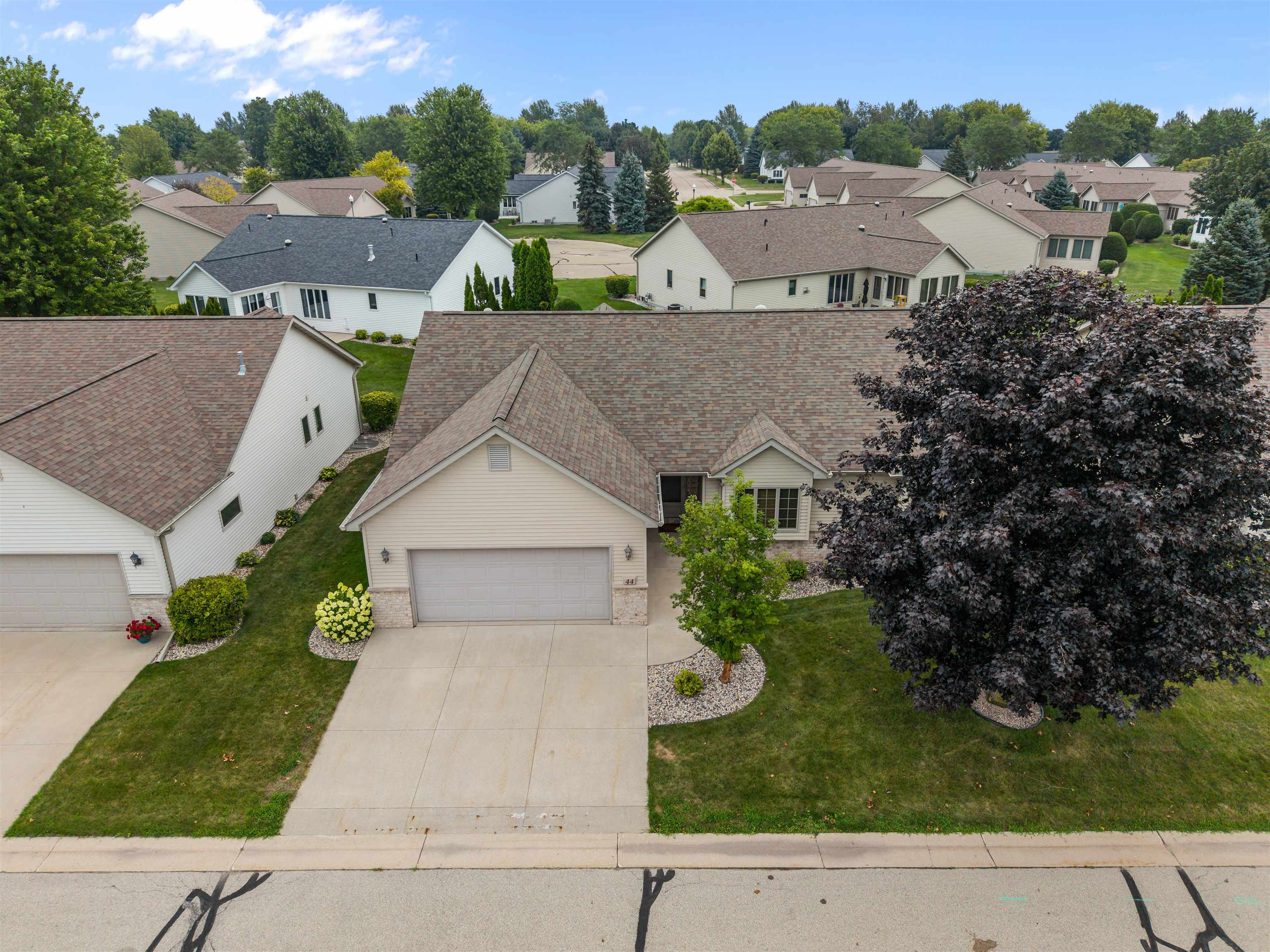 44 PENBROOK Circle
