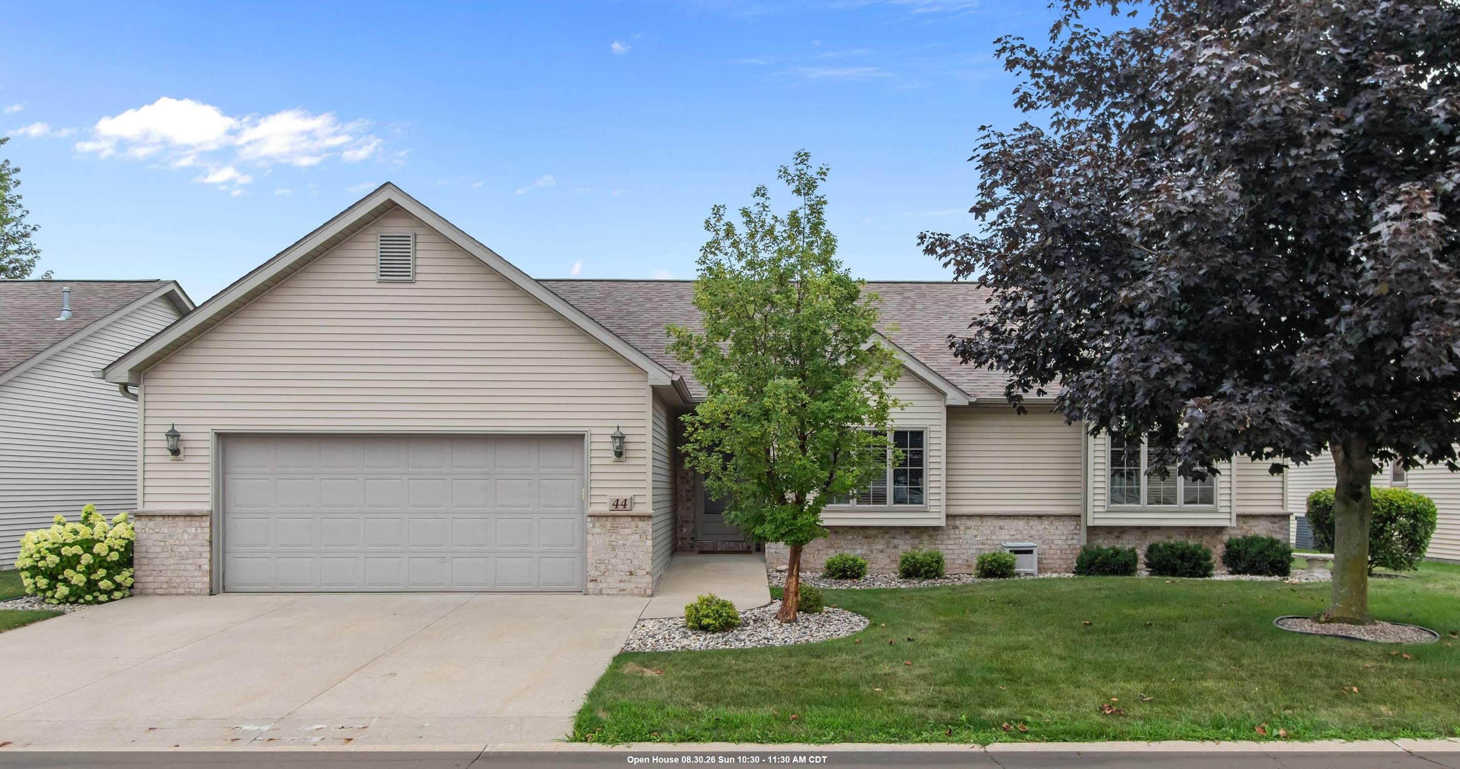 44 PENBROOK Circle