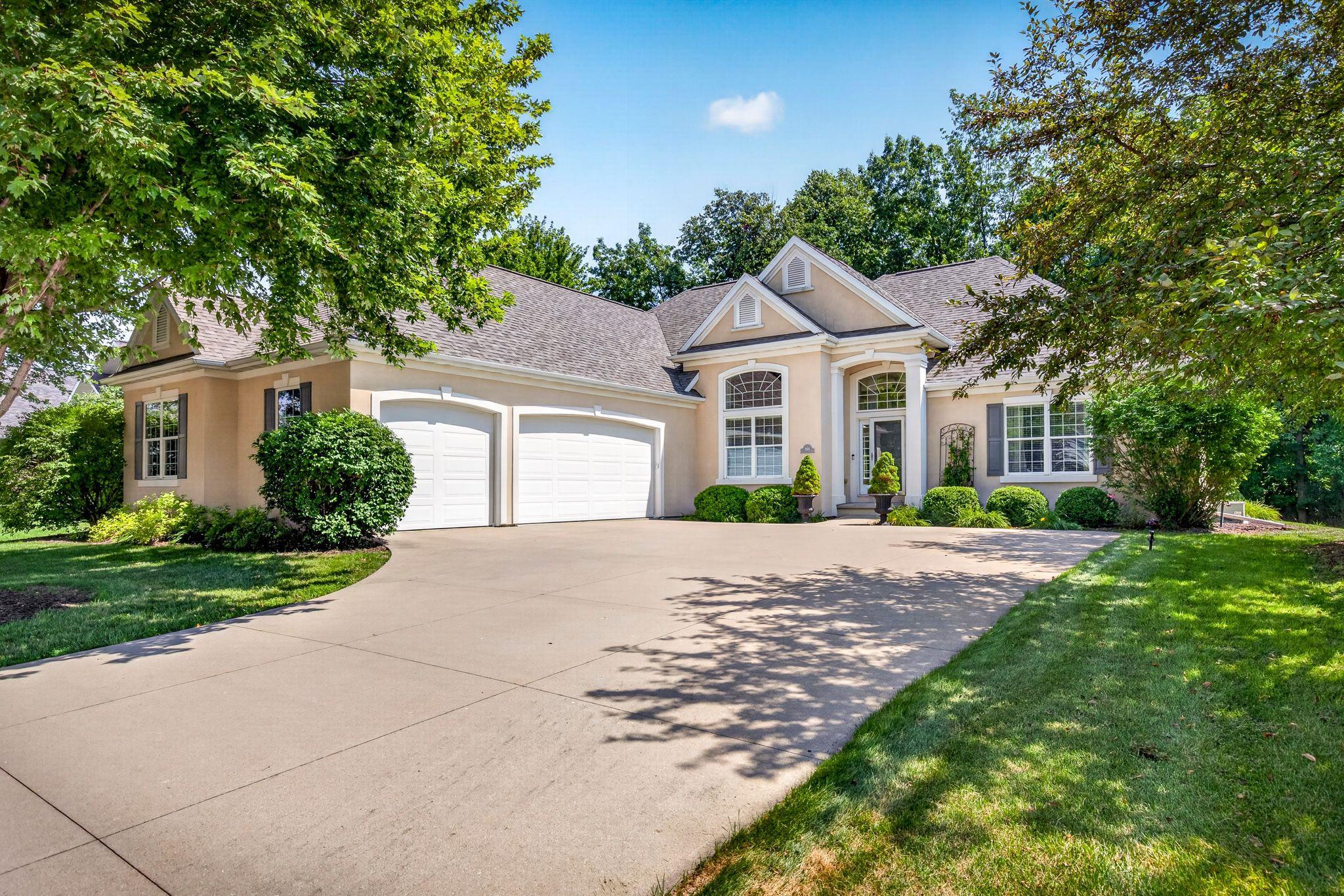 1568 KINGSWOOD Drive