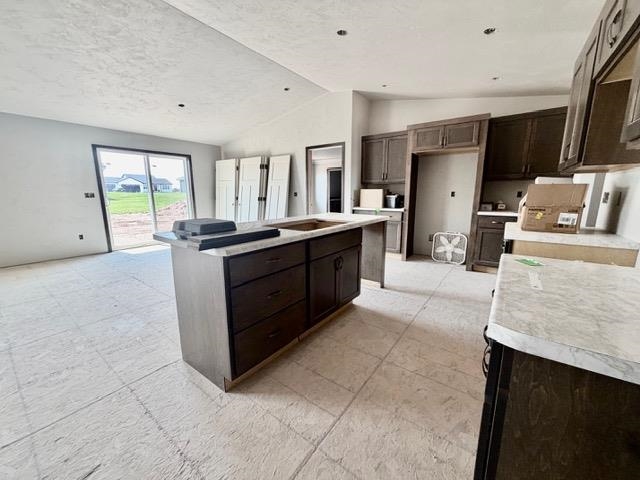 2091 RED FOX Lane