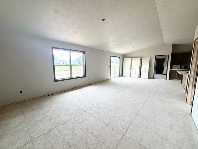 2091 RED FOX Lane