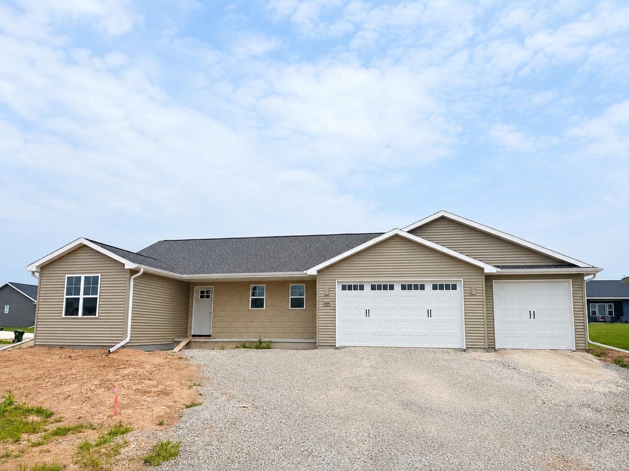 2091 RED FOX Lane