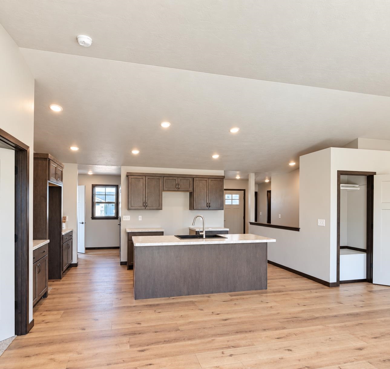 2091 RED FOX Lane