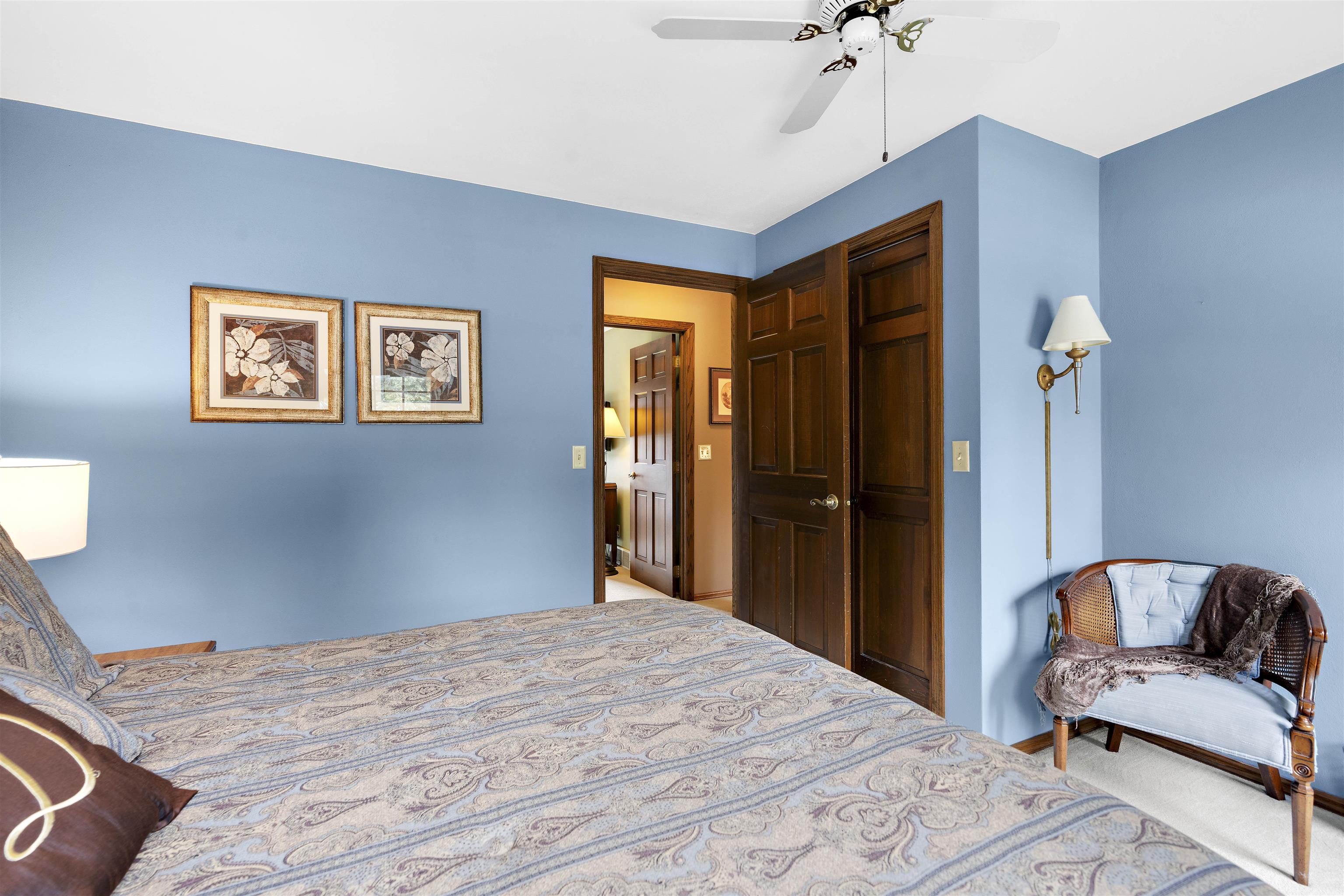 609 SCARLET OAK Court