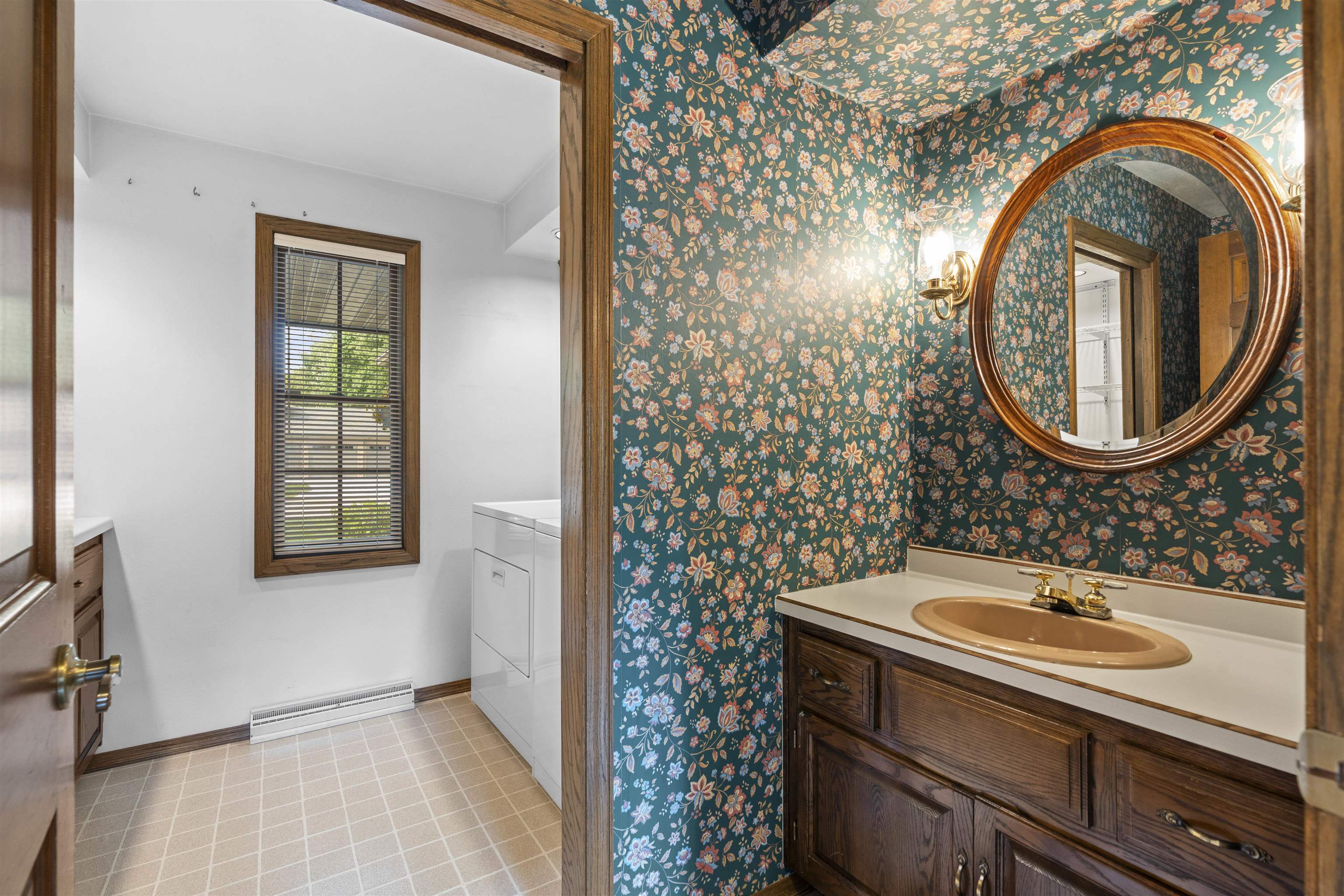 609 SCARLET OAK Court