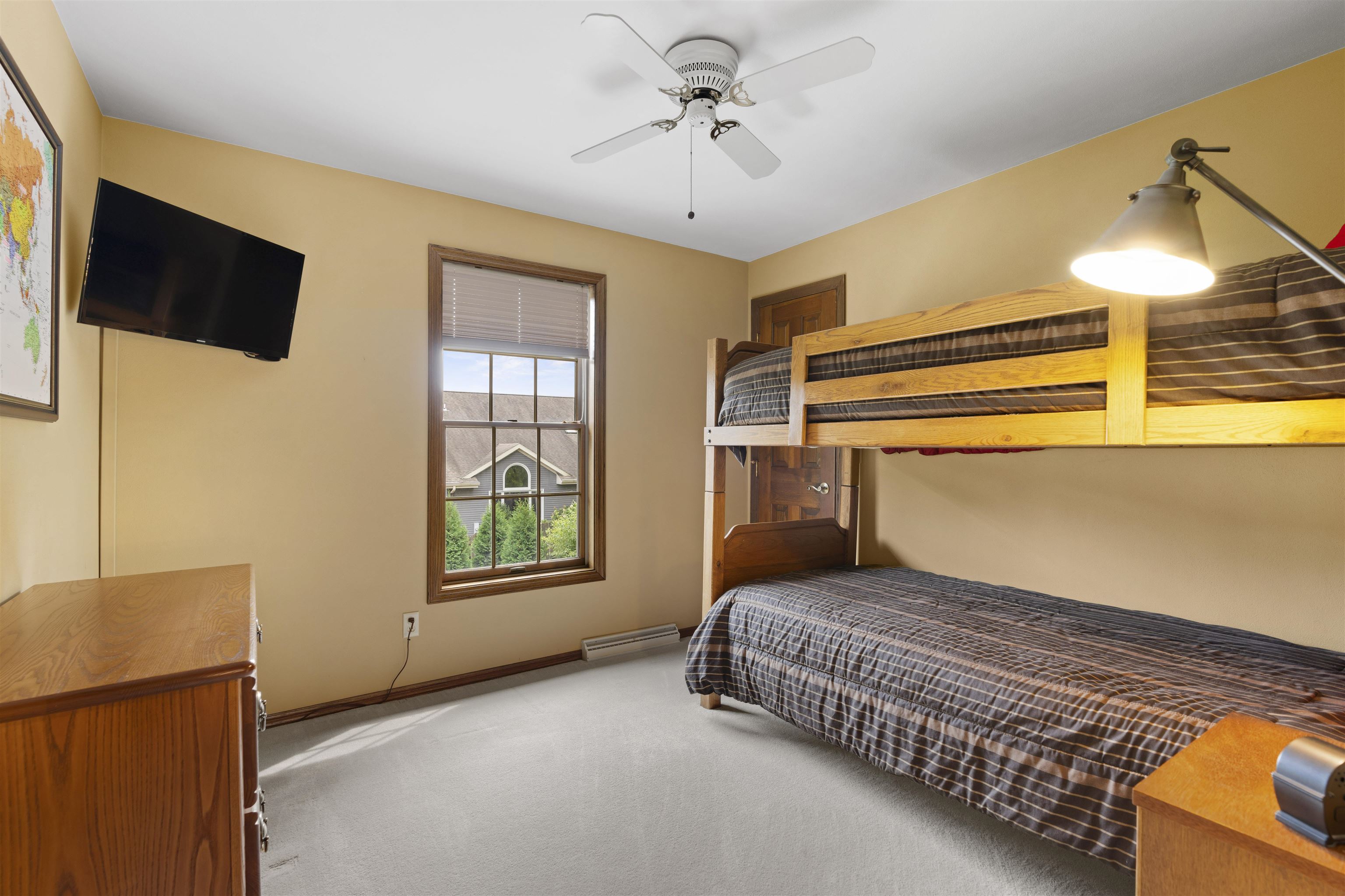 609 SCARLET OAK Court
