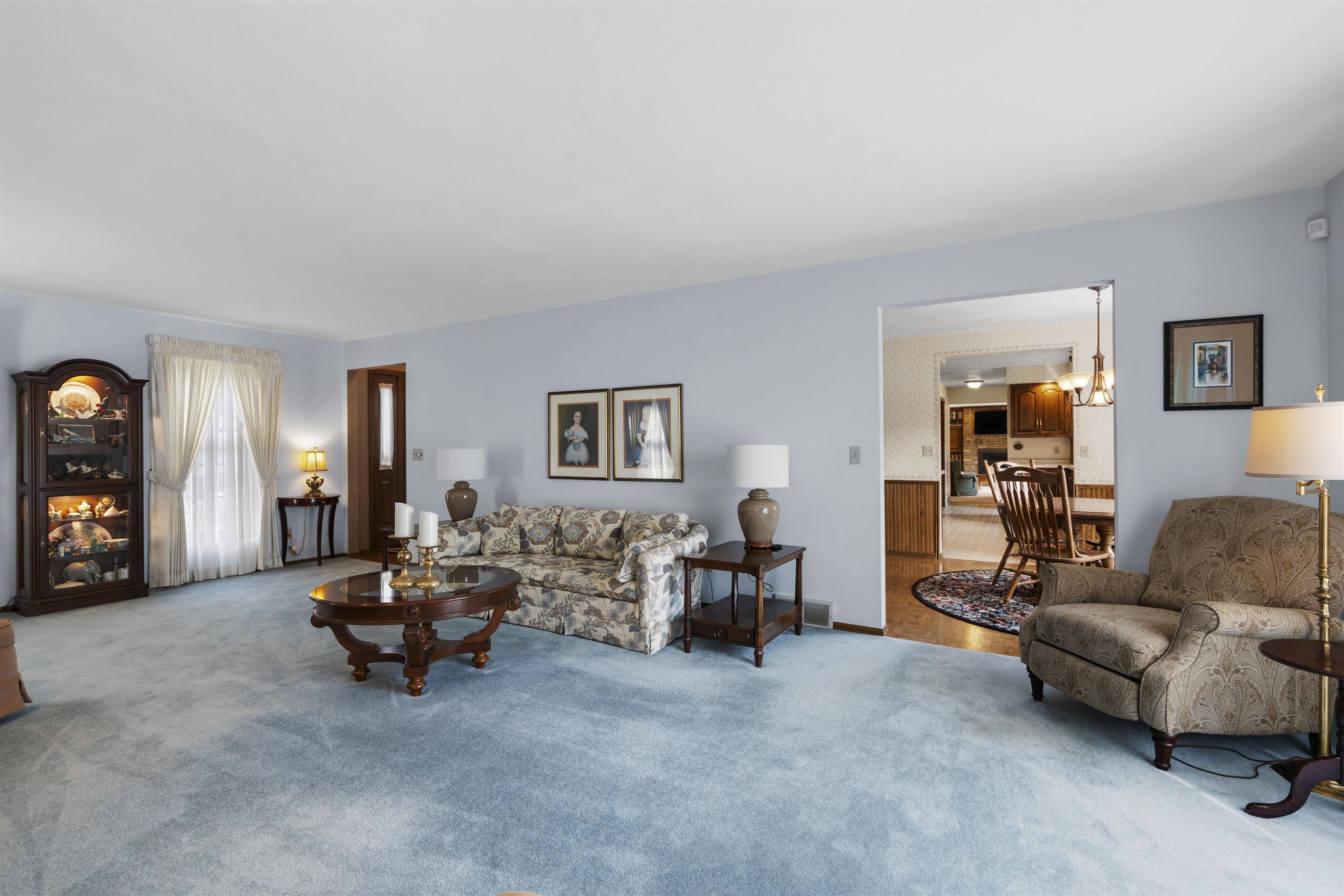 609 SCARLET OAK Court