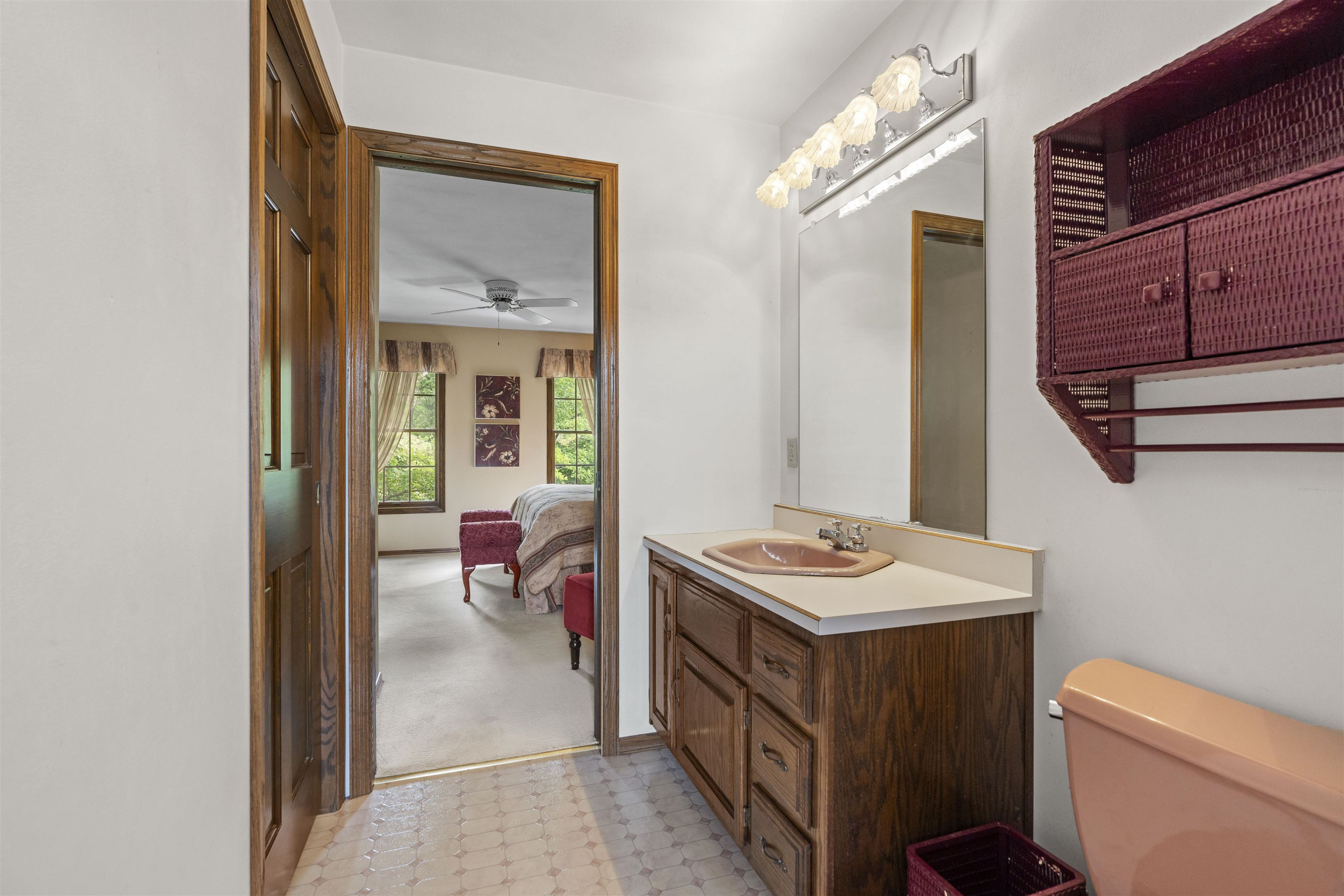 609 SCARLET OAK Court