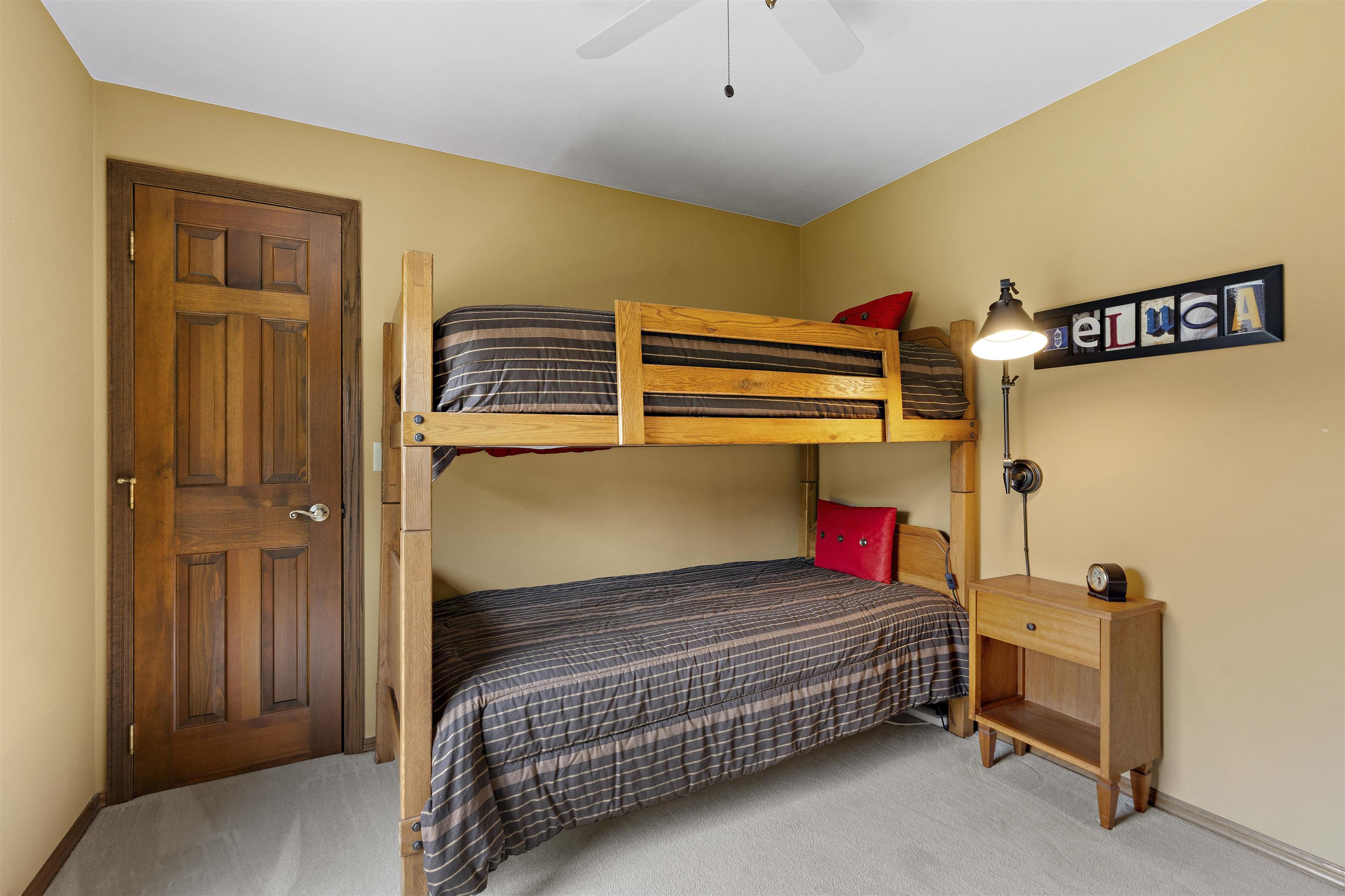 609 SCARLET OAK Court