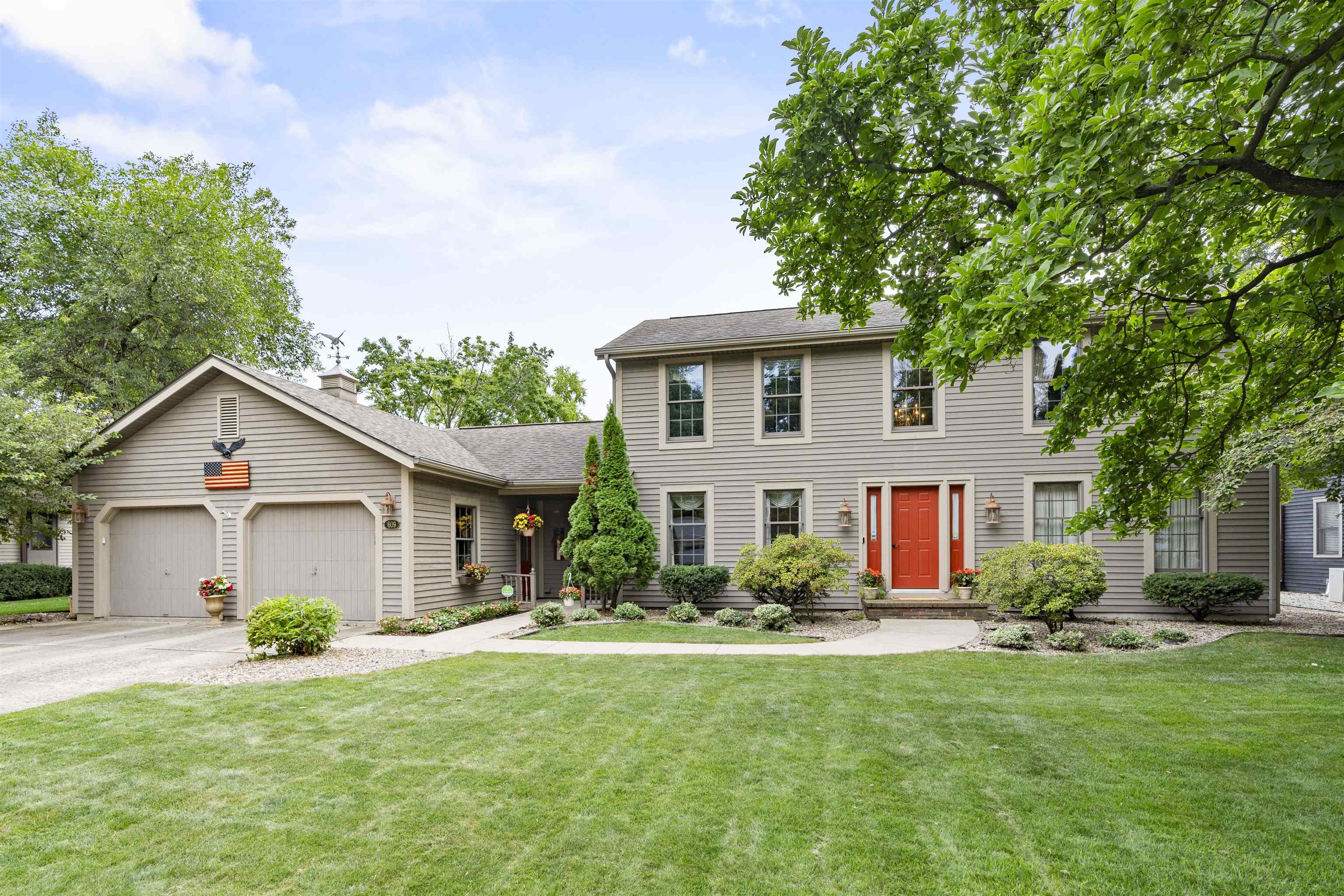 609 SCARLET OAK Court