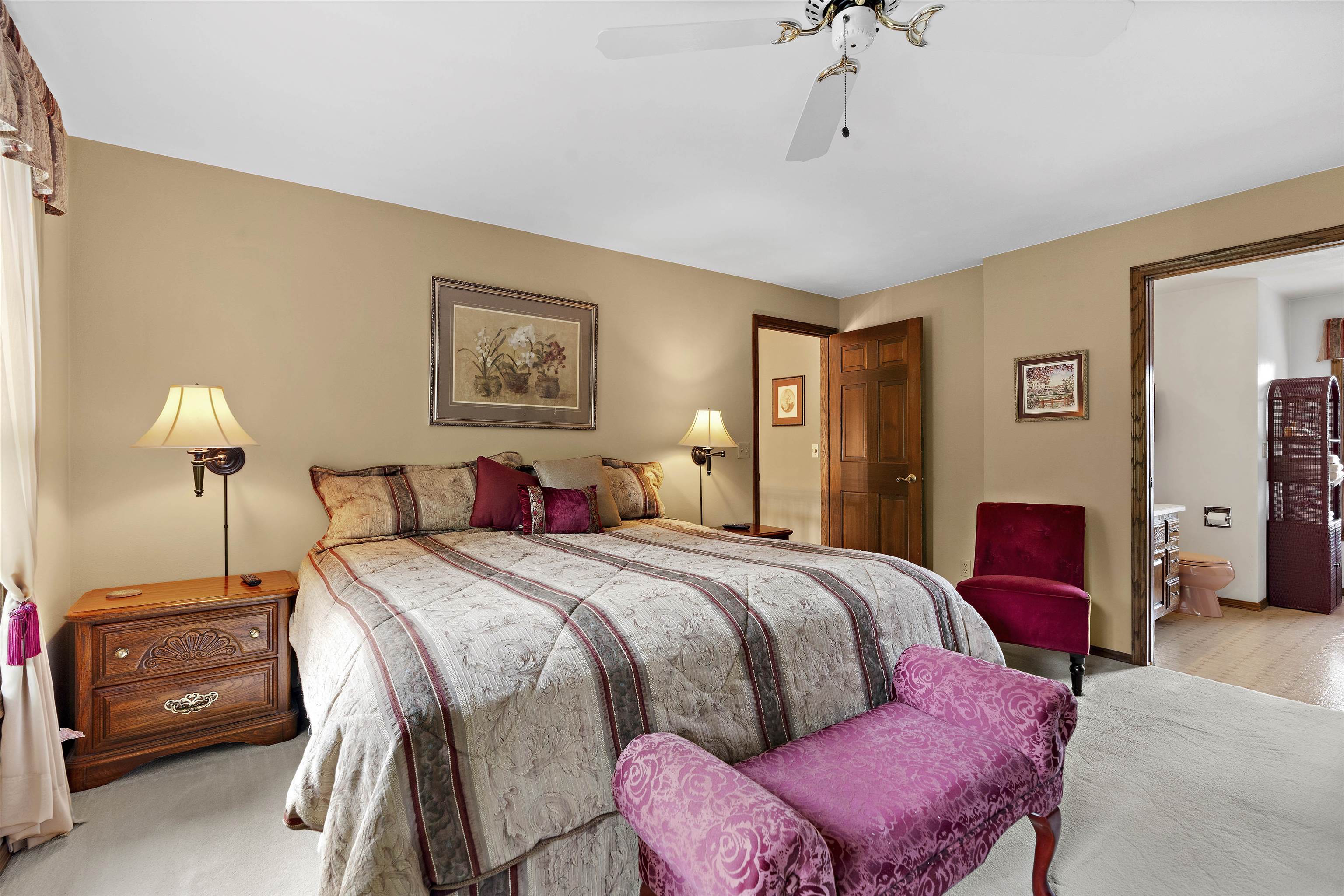 609 SCARLET OAK Court
