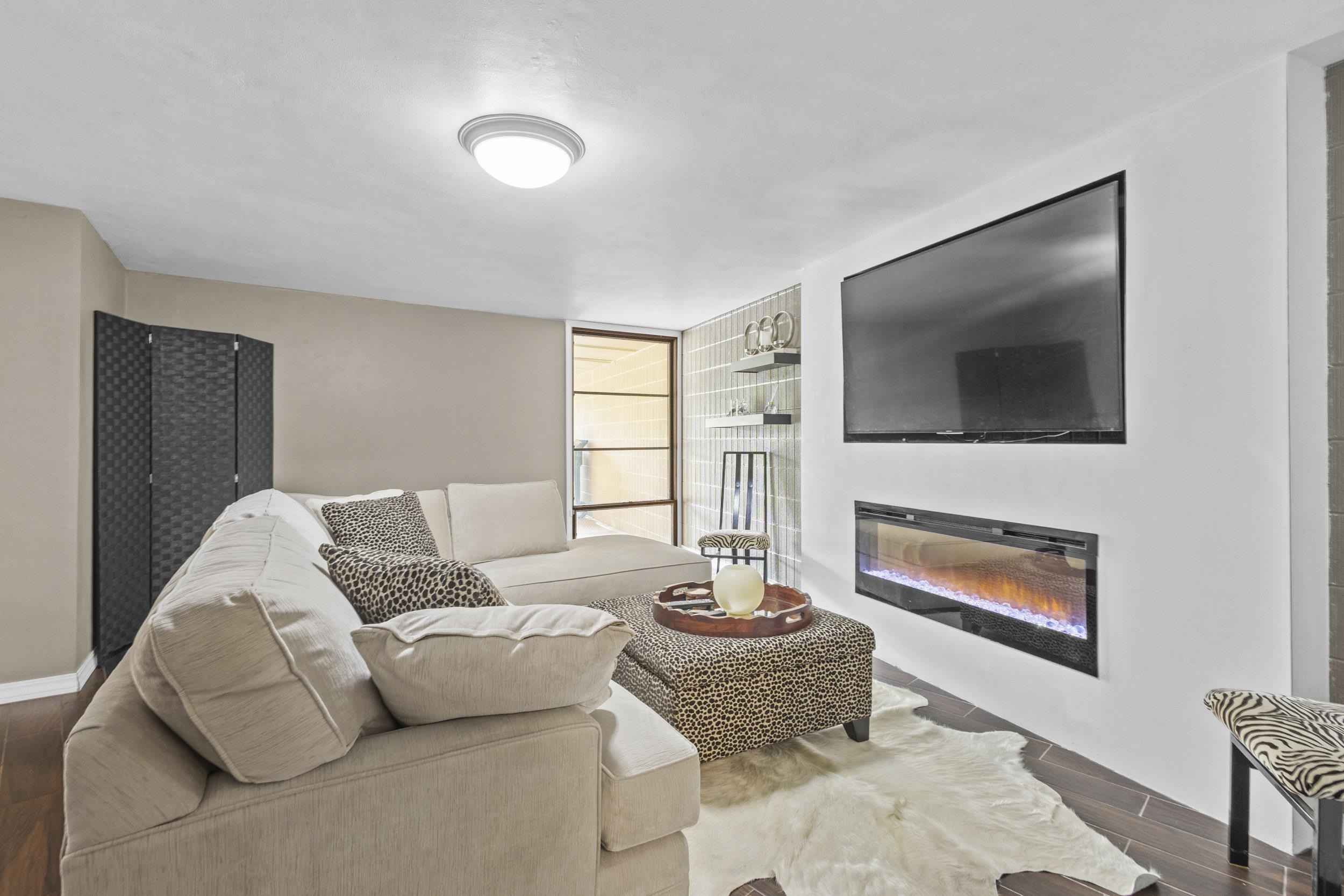4545 W PINE Street Unit: E