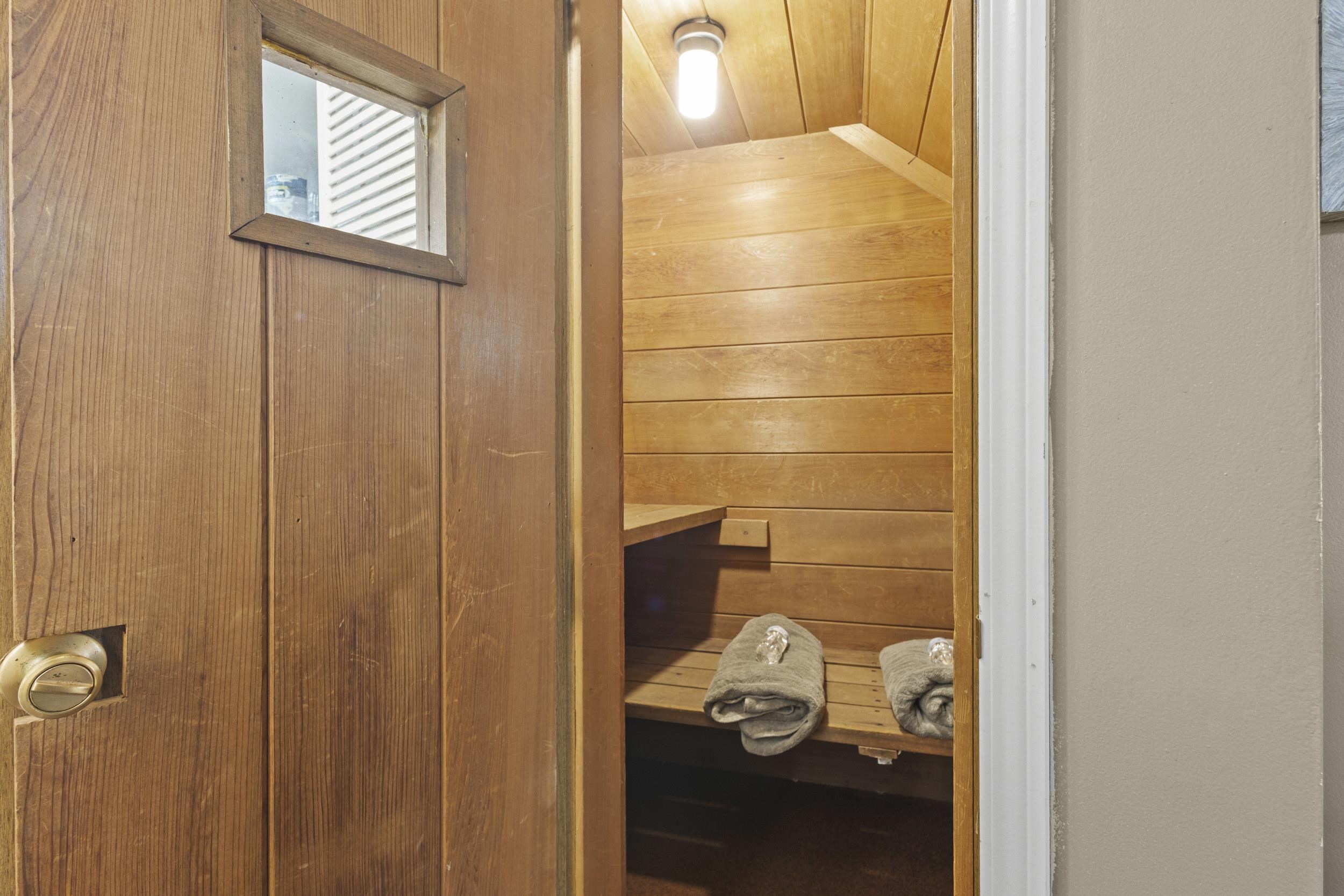 4545 W PINE Street Unit: E