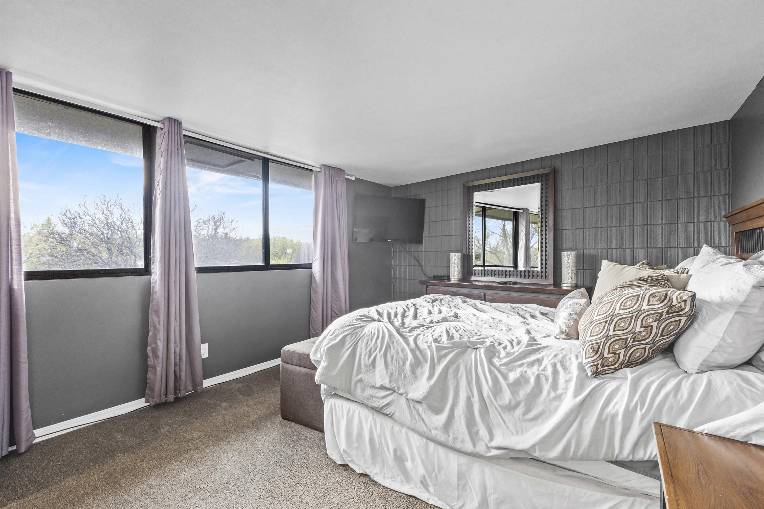 4545 W PINE Street Unit: E