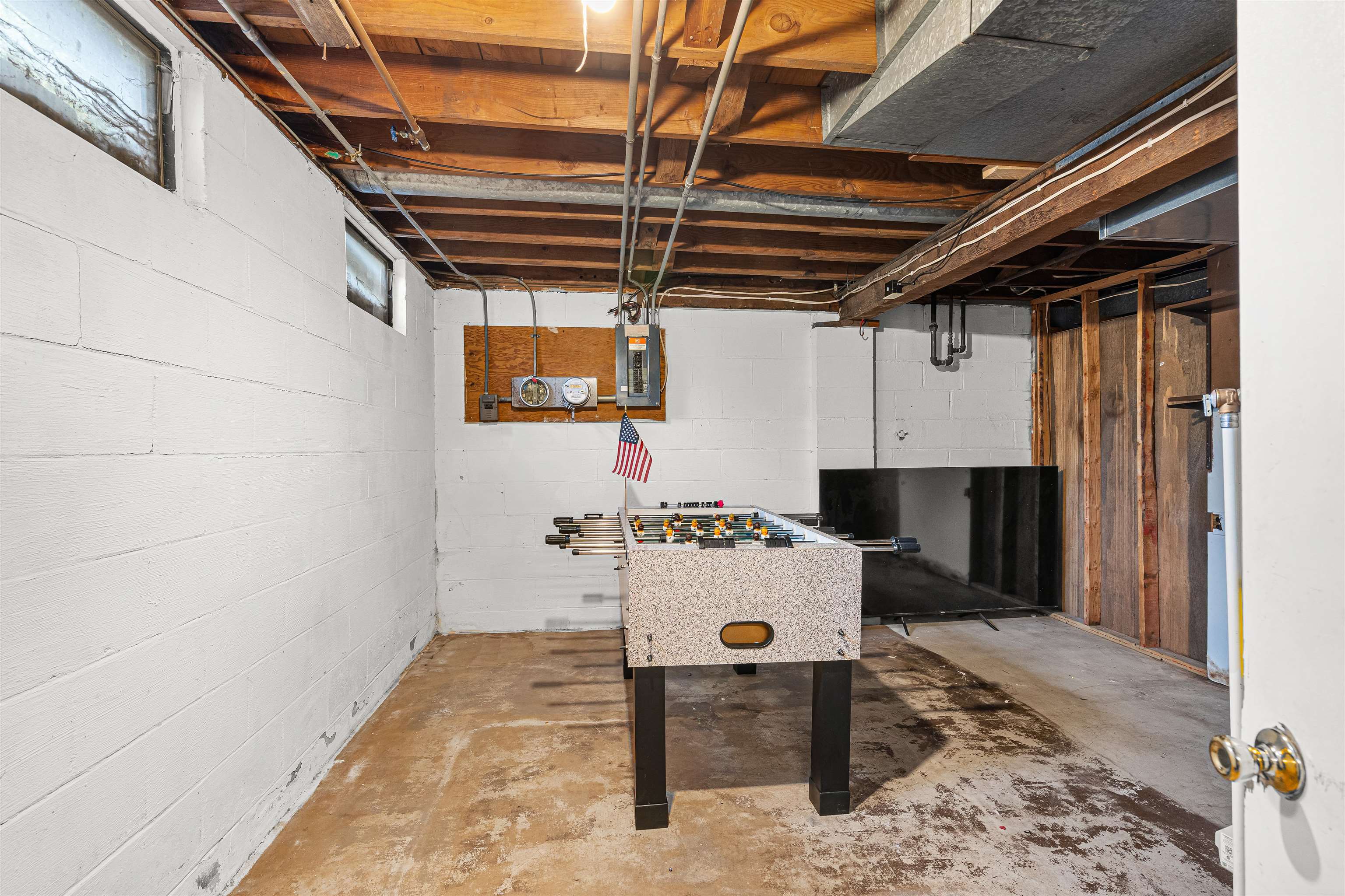 1427 OAK Street