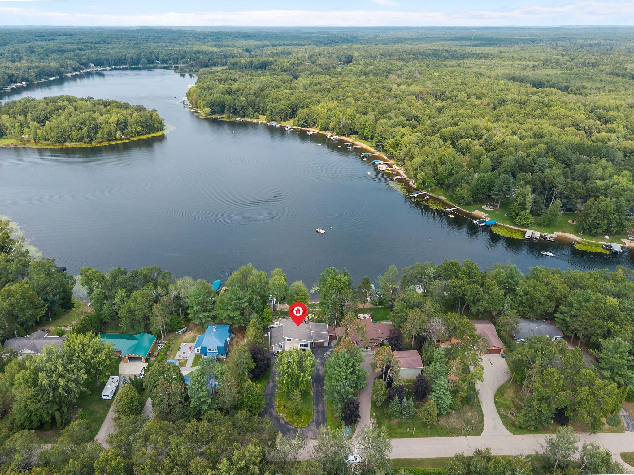 N1539 SILVER CANOE Road