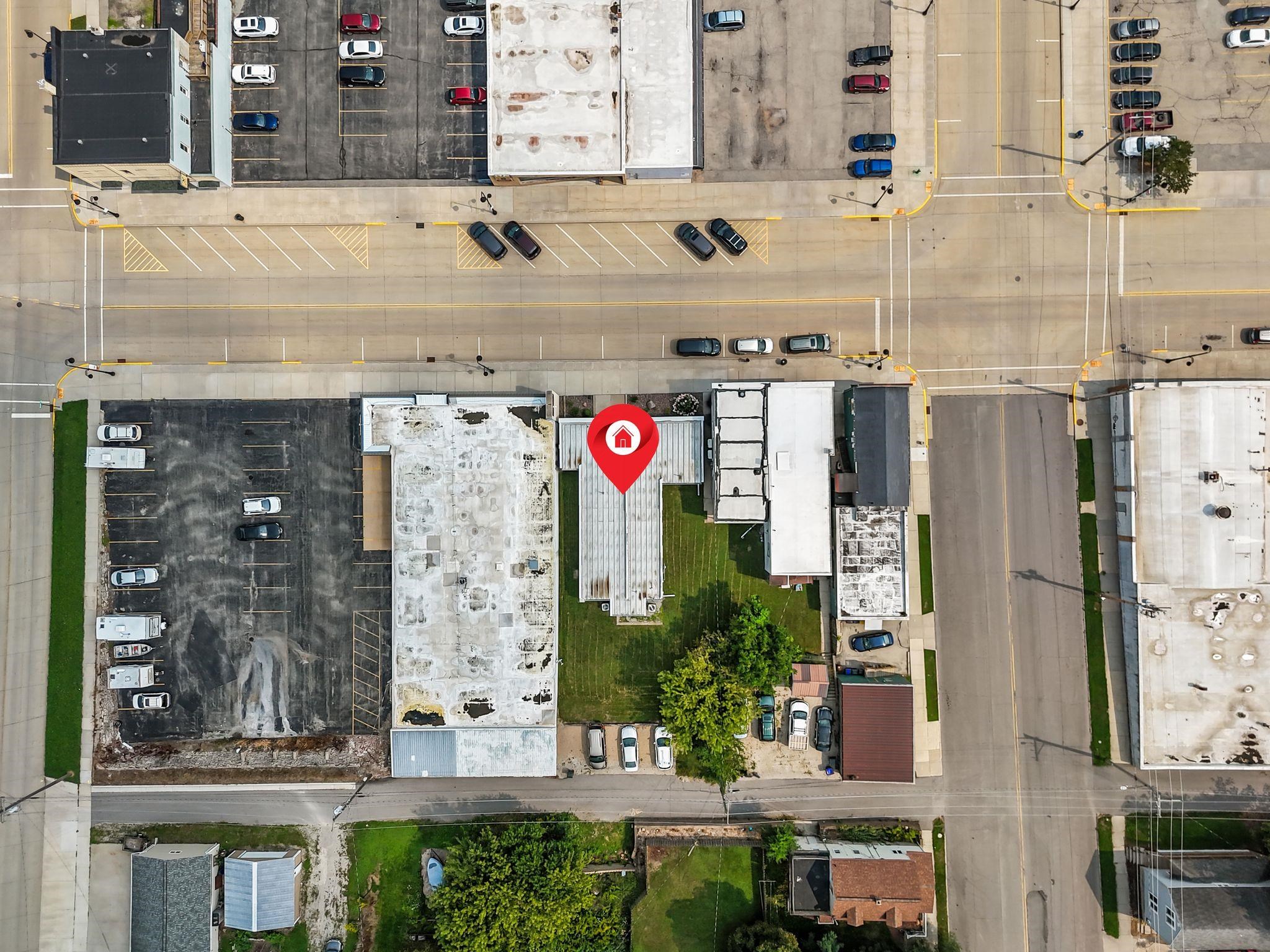 117 W 3RD Street