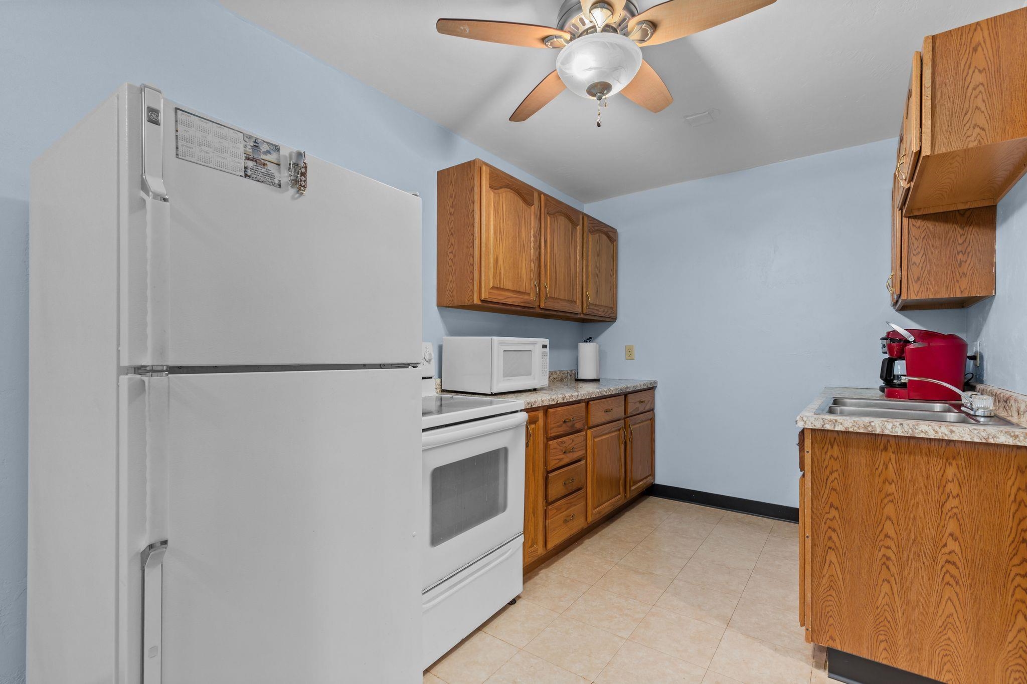 117 W 3RD Street