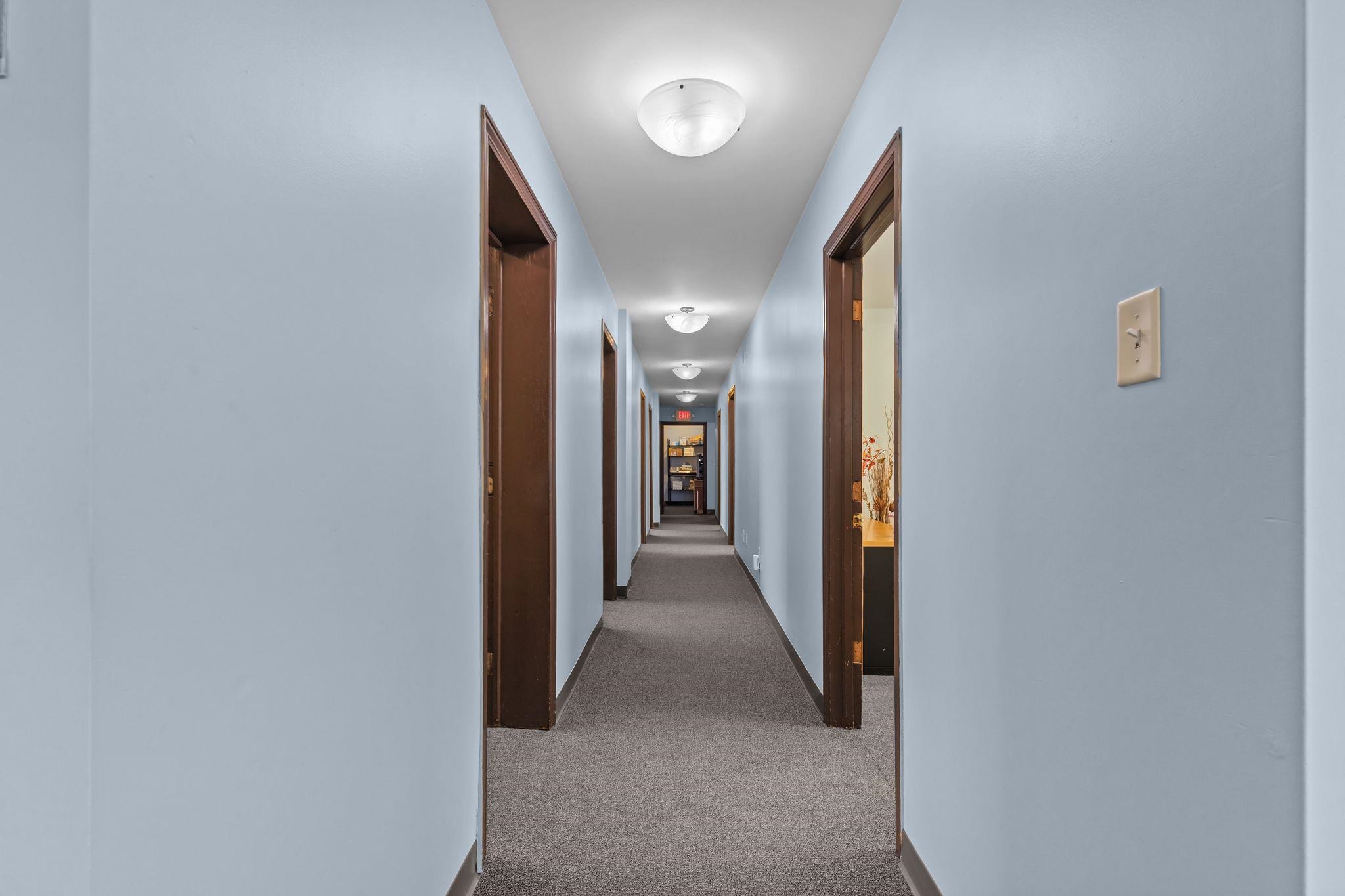 117 W 3RD Street