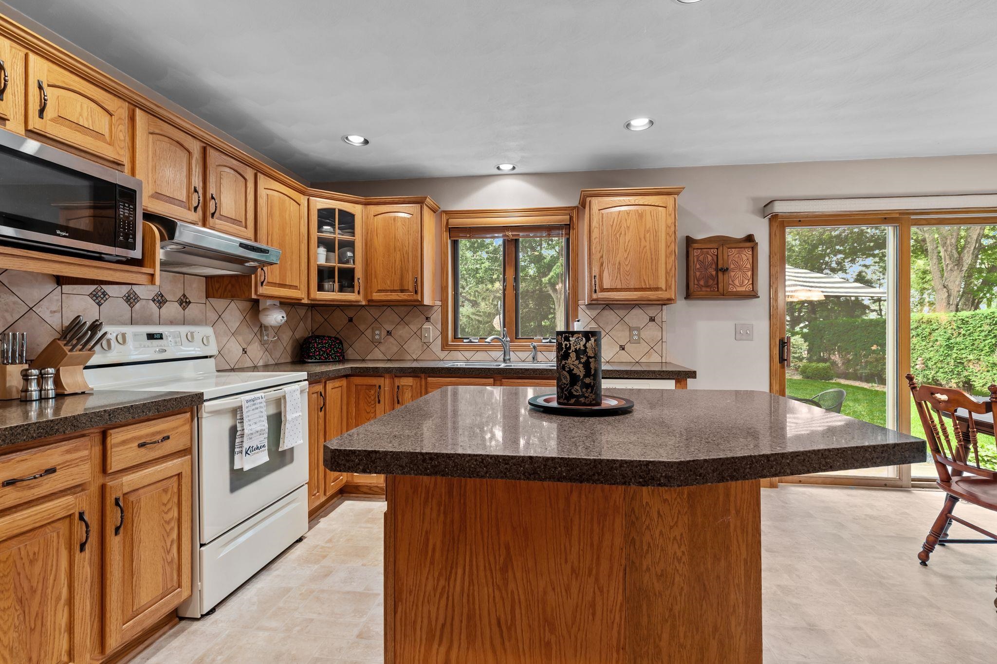 4224 TERRAVIEW Drive