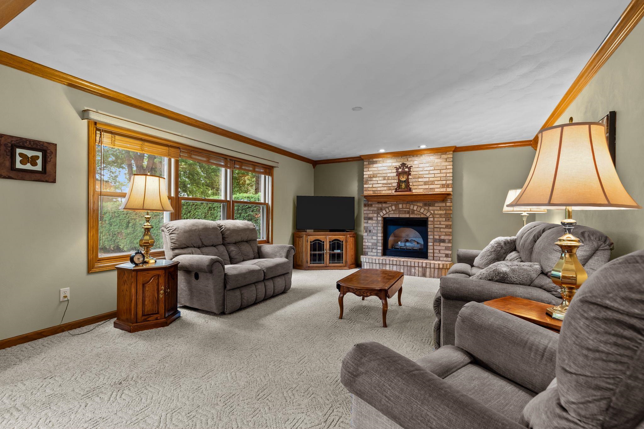 4224 TERRAVIEW Drive