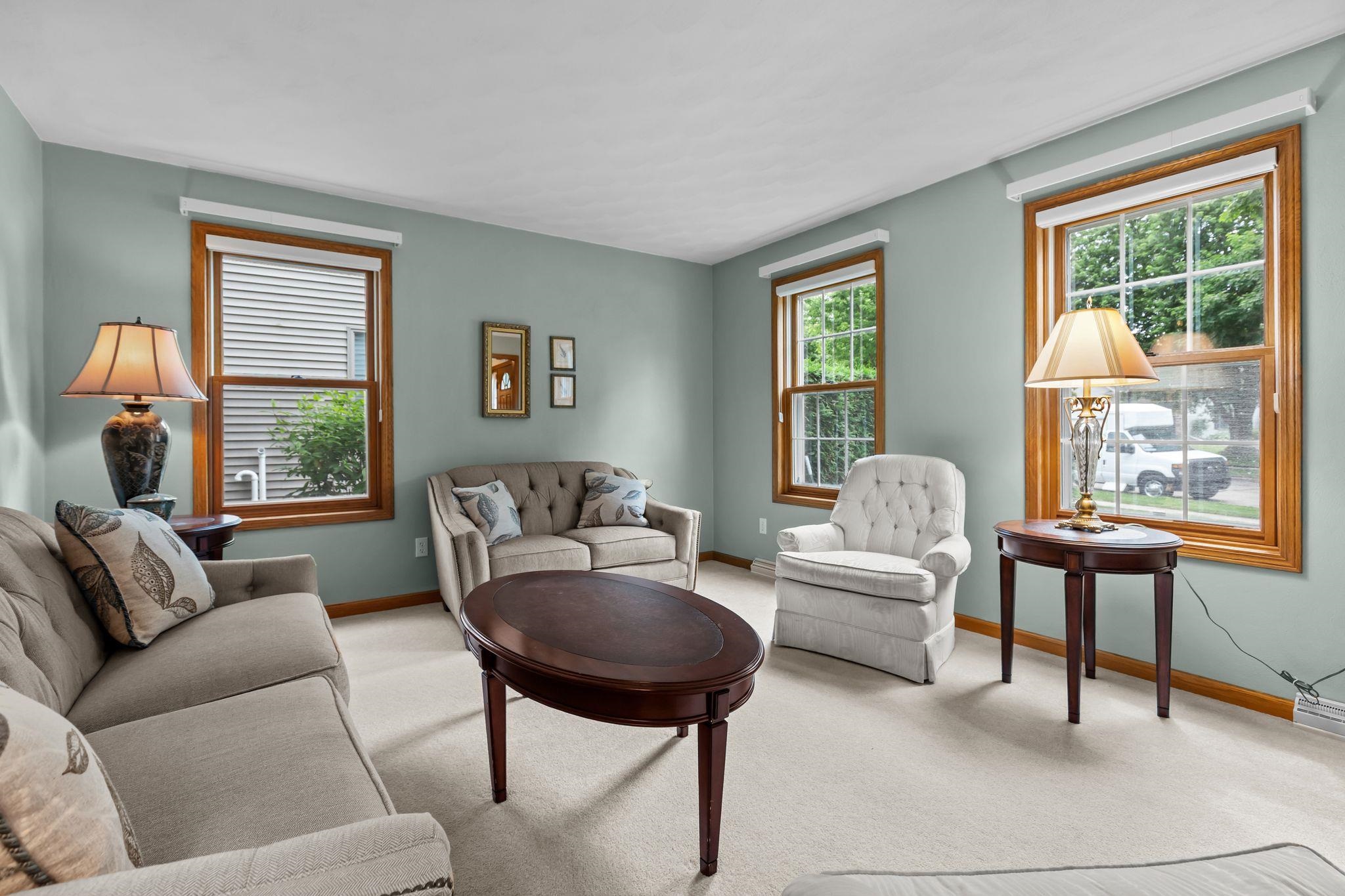 4224 TERRAVIEW Drive