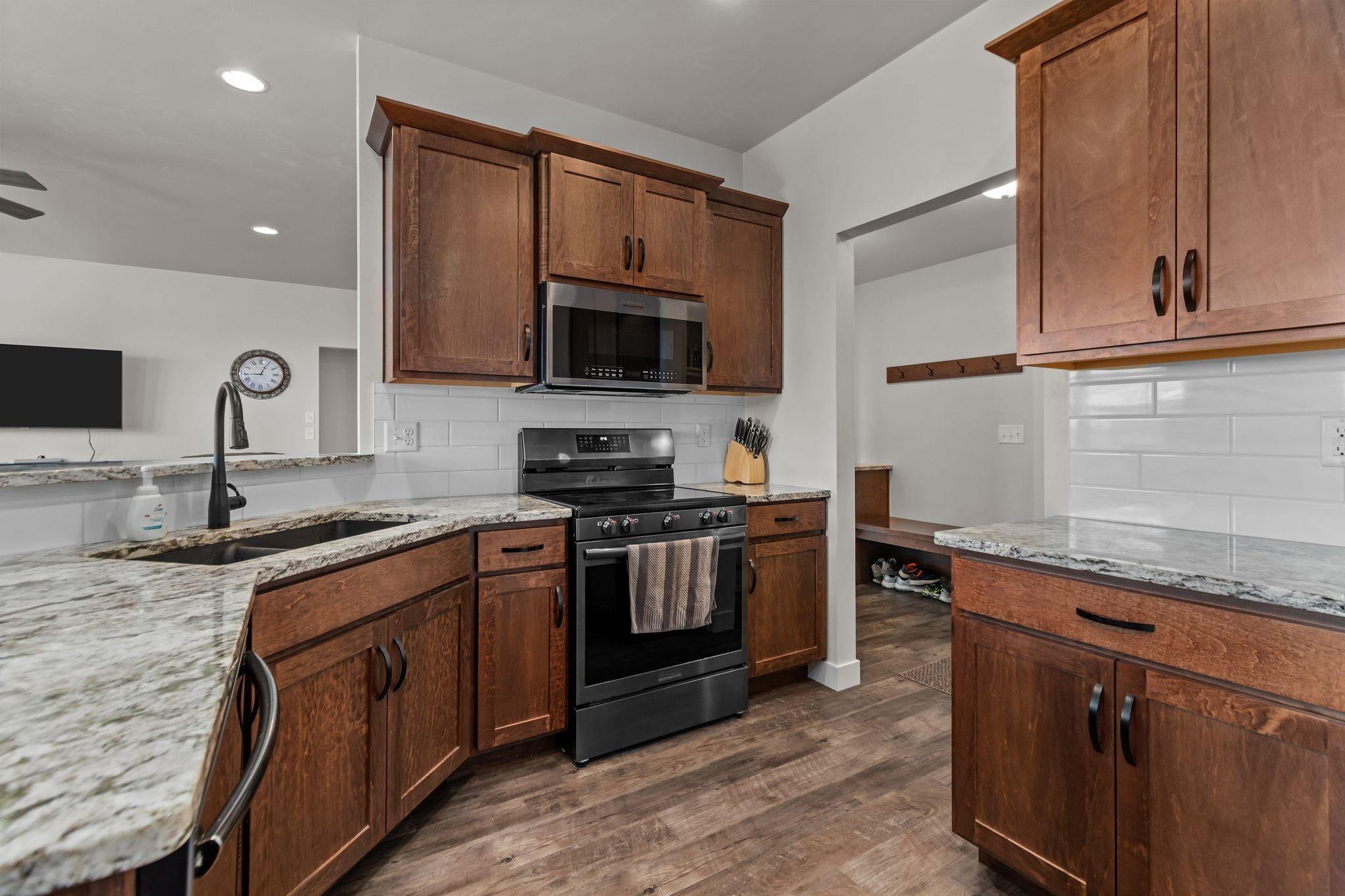 3846 E ZION Lane