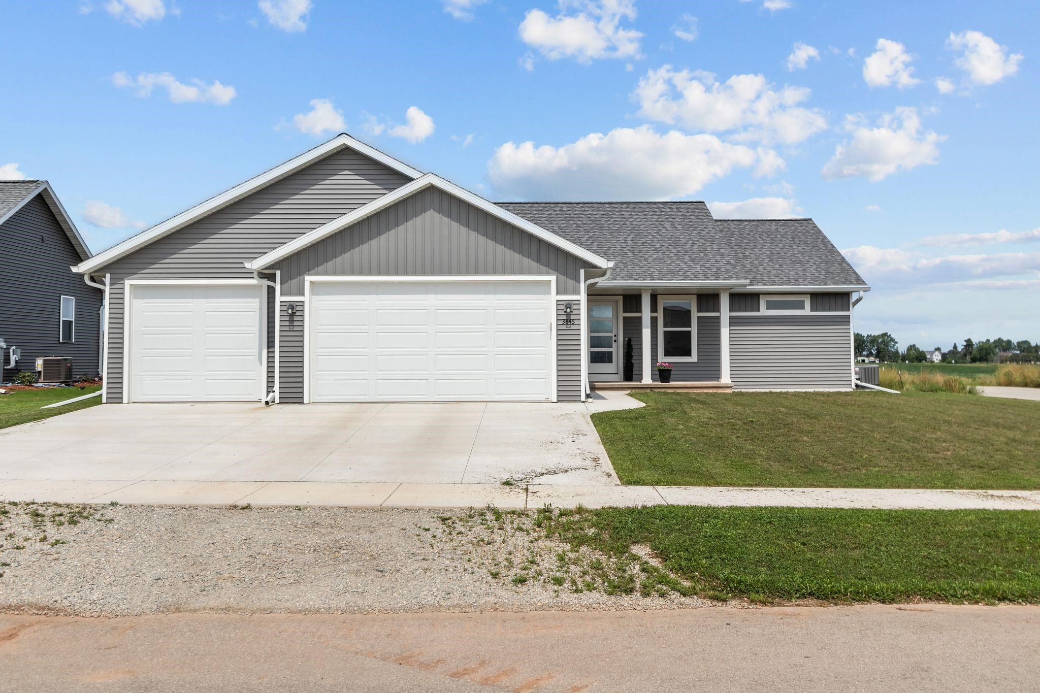 3846 E ZION Lane