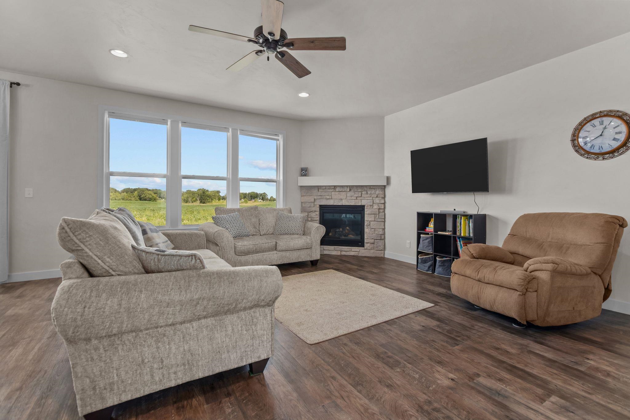 3846 E ZION Lane