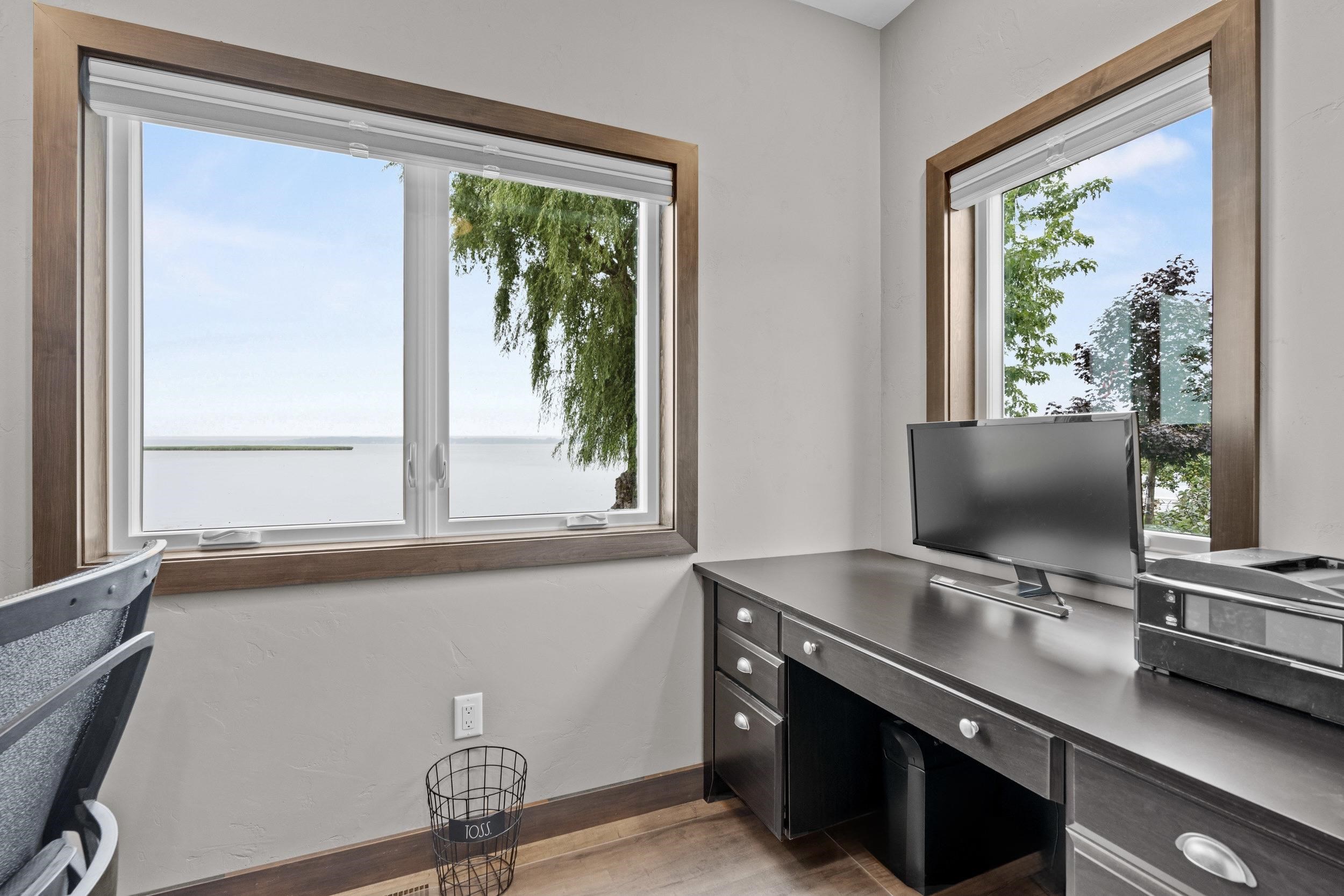 6392 LAKESHORE Road