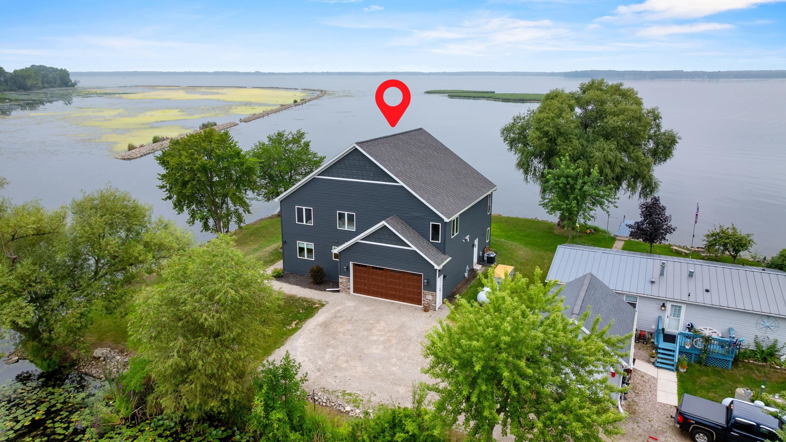 6392 LAKESHORE Road